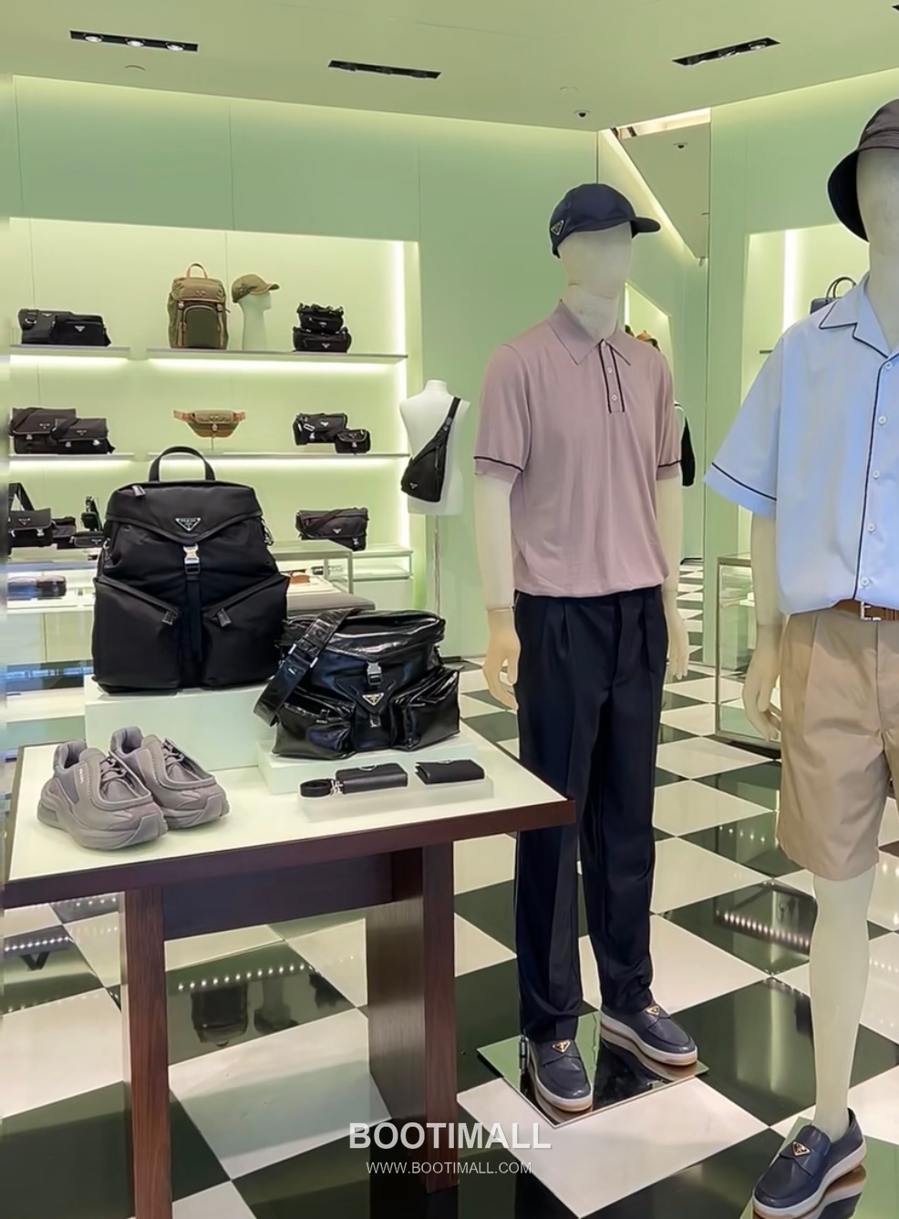 Prada Backpack Nylon, Calfskin Black 프라다 2VZ111 백팩 나일론, 카프스킨 블랙 38cm 2