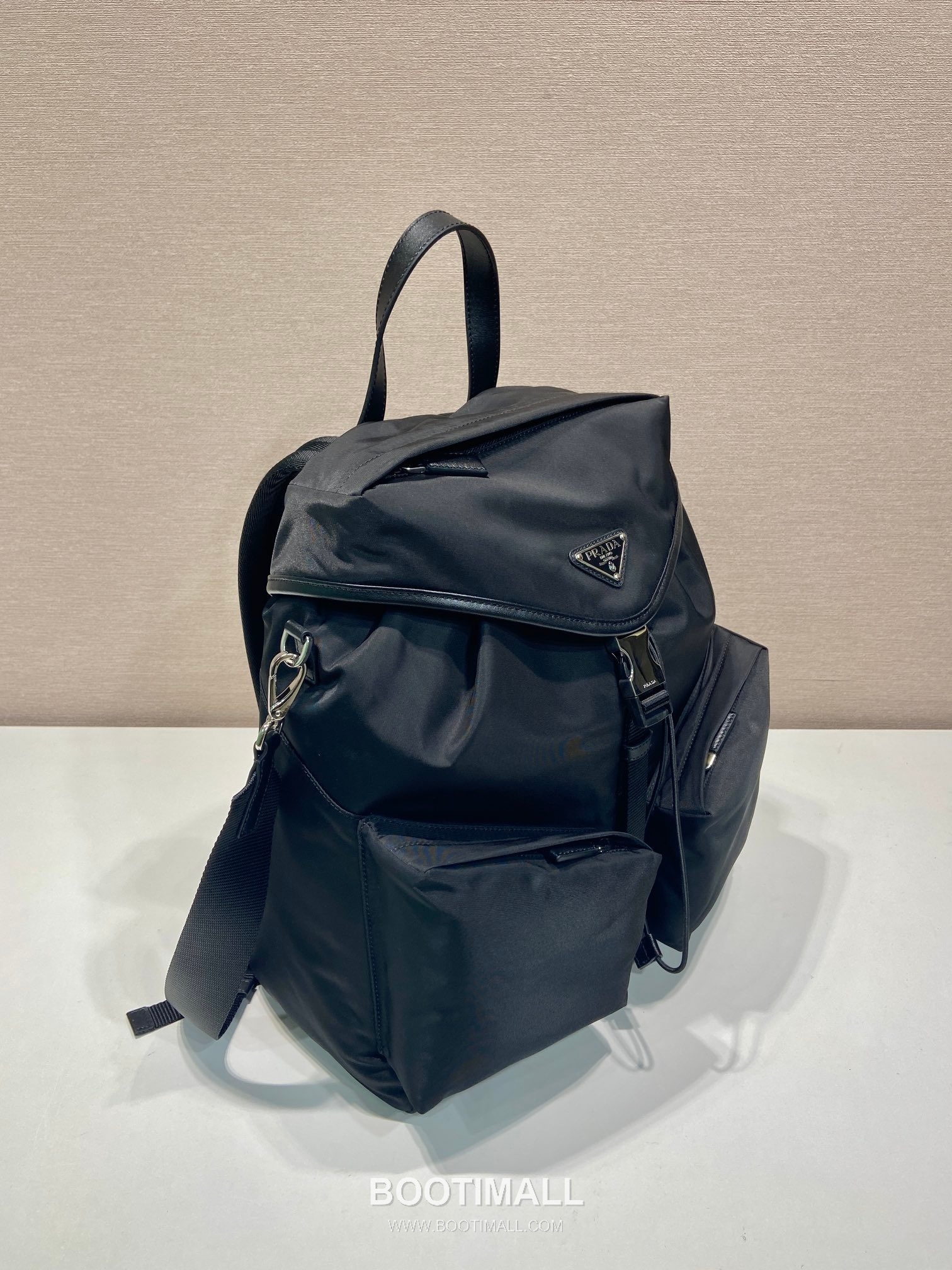 Prada Backpack Nylon, Calfskin Black 프라다 2VZ111 백팩 나일론, 카프스킨 블랙 38cm 4