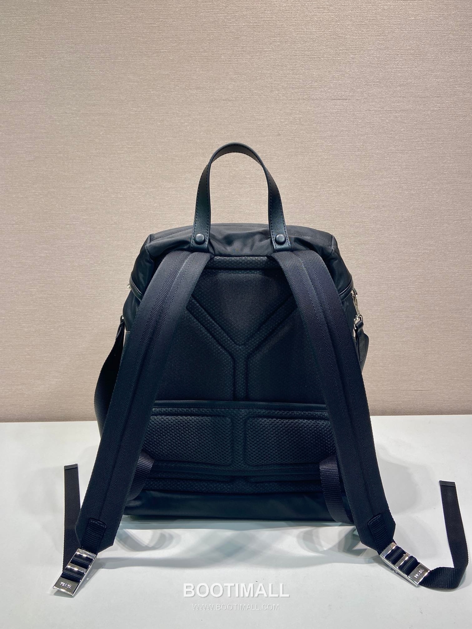 Prada Backpack Nylon, Calfskin Black 프라다 2VZ111 백팩 나일론, 카프스킨 블랙 38cm 7