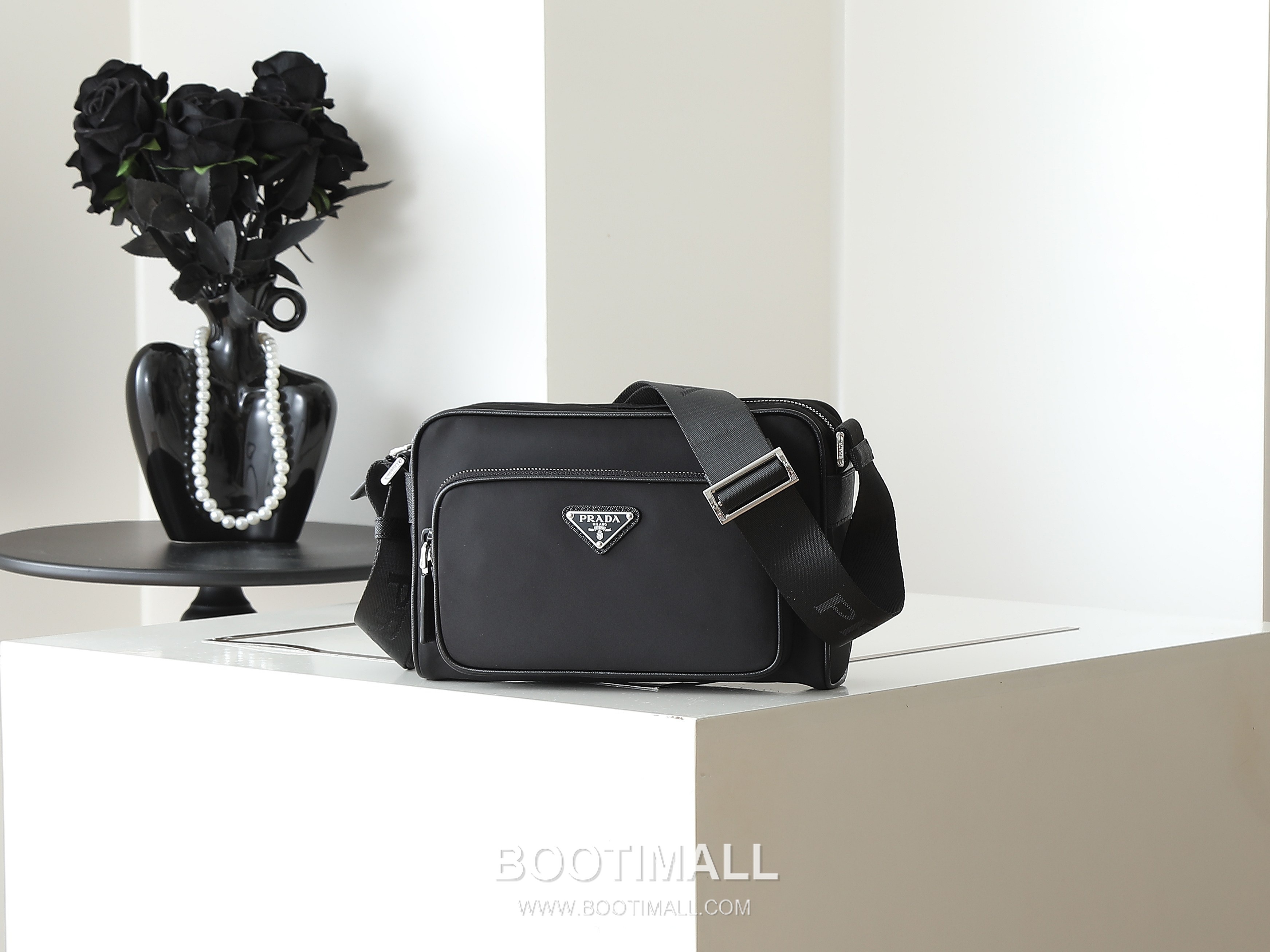 Prada Shoulder Bag Saffiano Leather, Nylon Black 프라다 2VH190 숄더백 사피아노 레더, 나일론 블랙 24cm 3