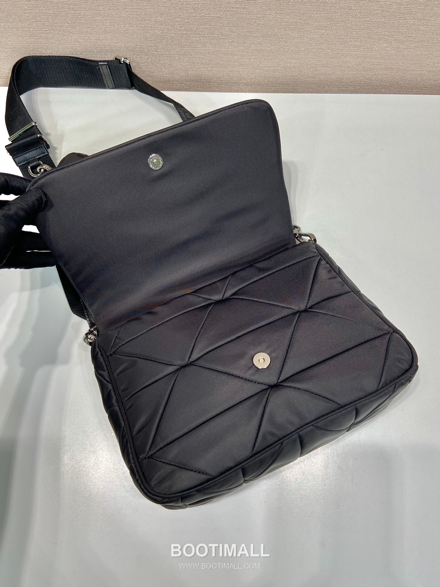 Prada 3-in-1 Medium Bag Nylon Black Shoulder Bag 프라다 3-in-1 미디엄 백 1BD290 나일론 블랙 숄더백 24cm 6