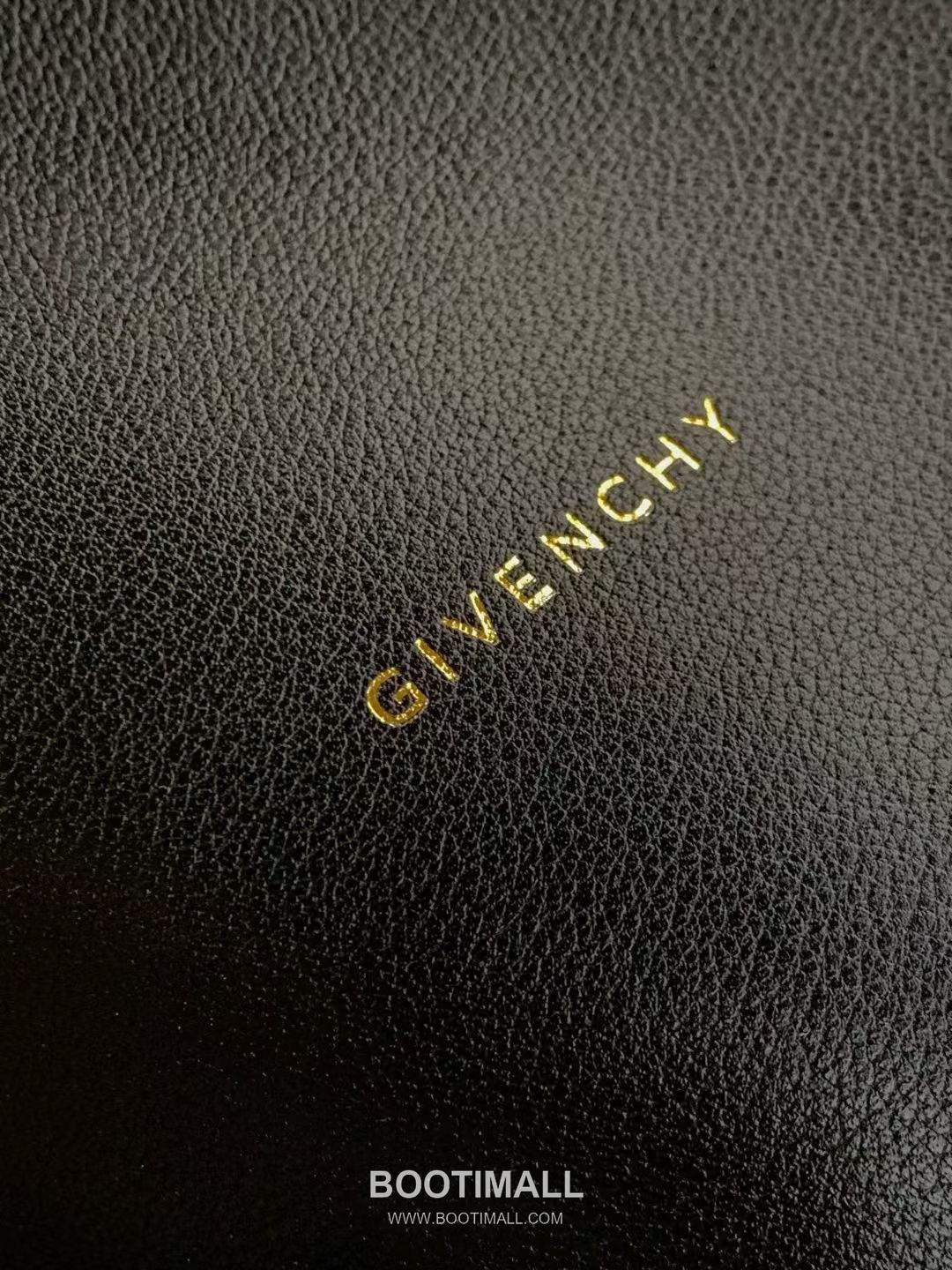 Givenchy TM Voyou Hobo Calfskin Leather Black Hobo Bag 지방시 TM 보야주 호보 카프스킨 레더 블랙 호보백 40cm 6