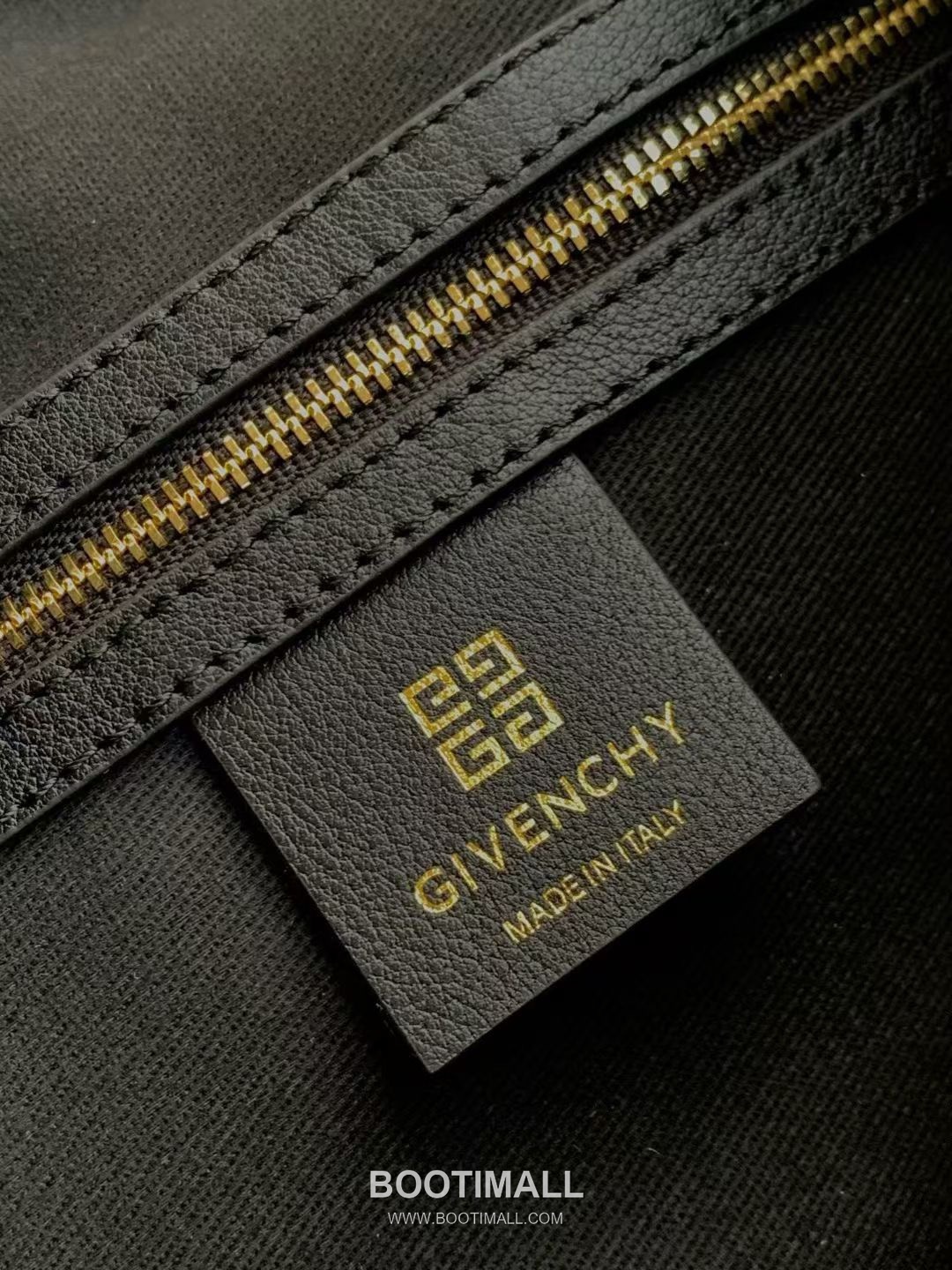 Givenchy TM Voyou Hobo Calfskin Leather Black Hobo Bag 지방시 TM 보야주 호보 카프스킨 레더 블랙 호보백 40cm 9