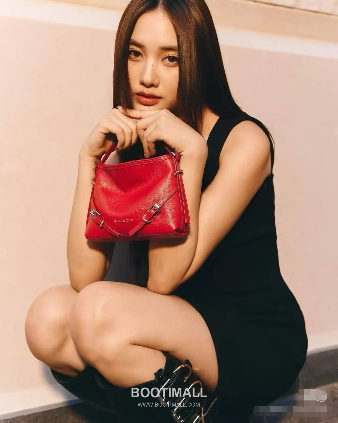 Givenchy Voyou Nano Bag Leather Black Shoulder Bag 지방시 보야주 나노 백 레더 블랙 숄더백 22cm 2