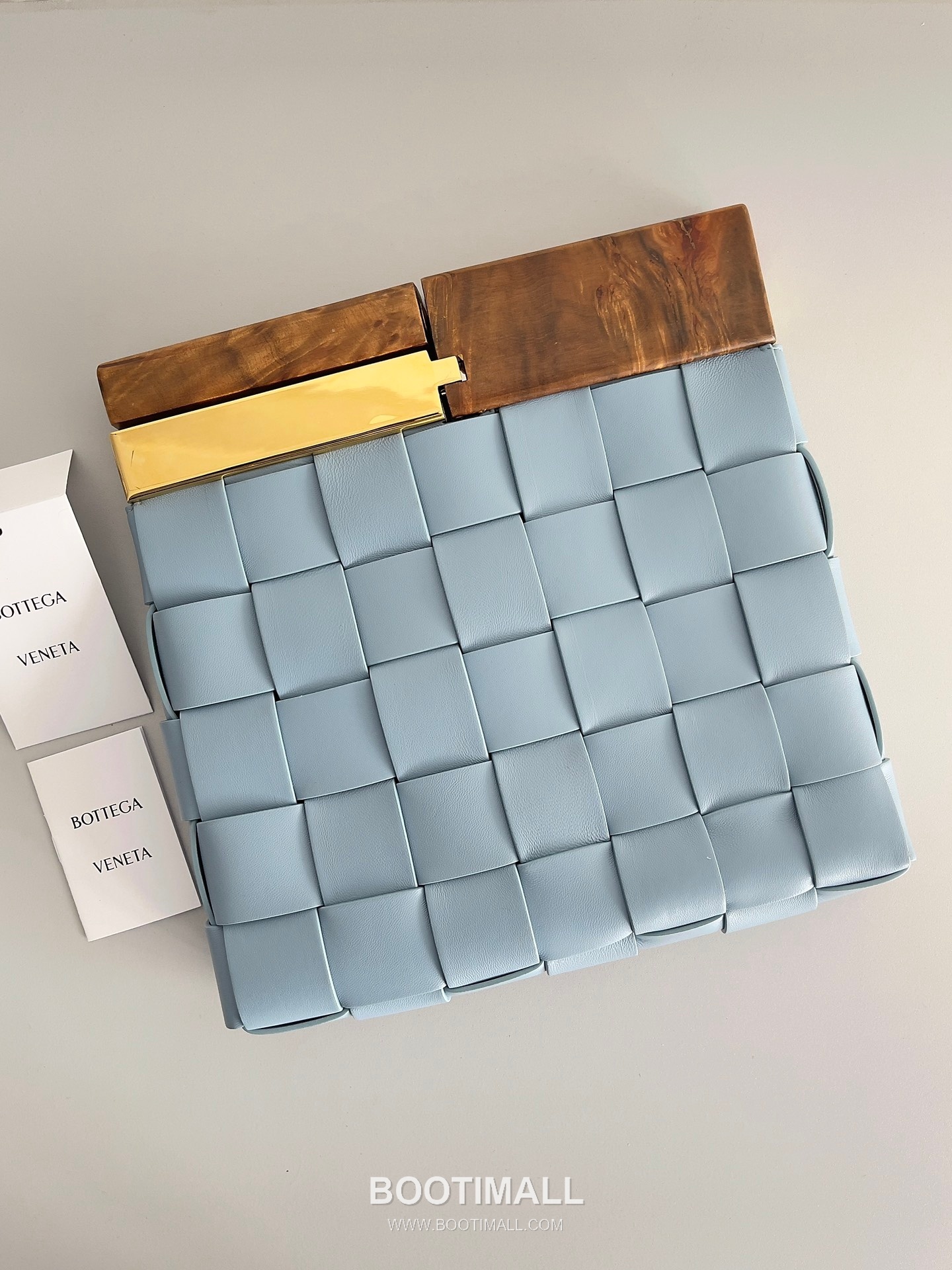 Bottega Veneta Intrecciato Wood Clutch Nappa Lambskin Brown 보테가 베네타 인트레치아토 우드 클러치 나파 램스킨 브라운 28cm 3