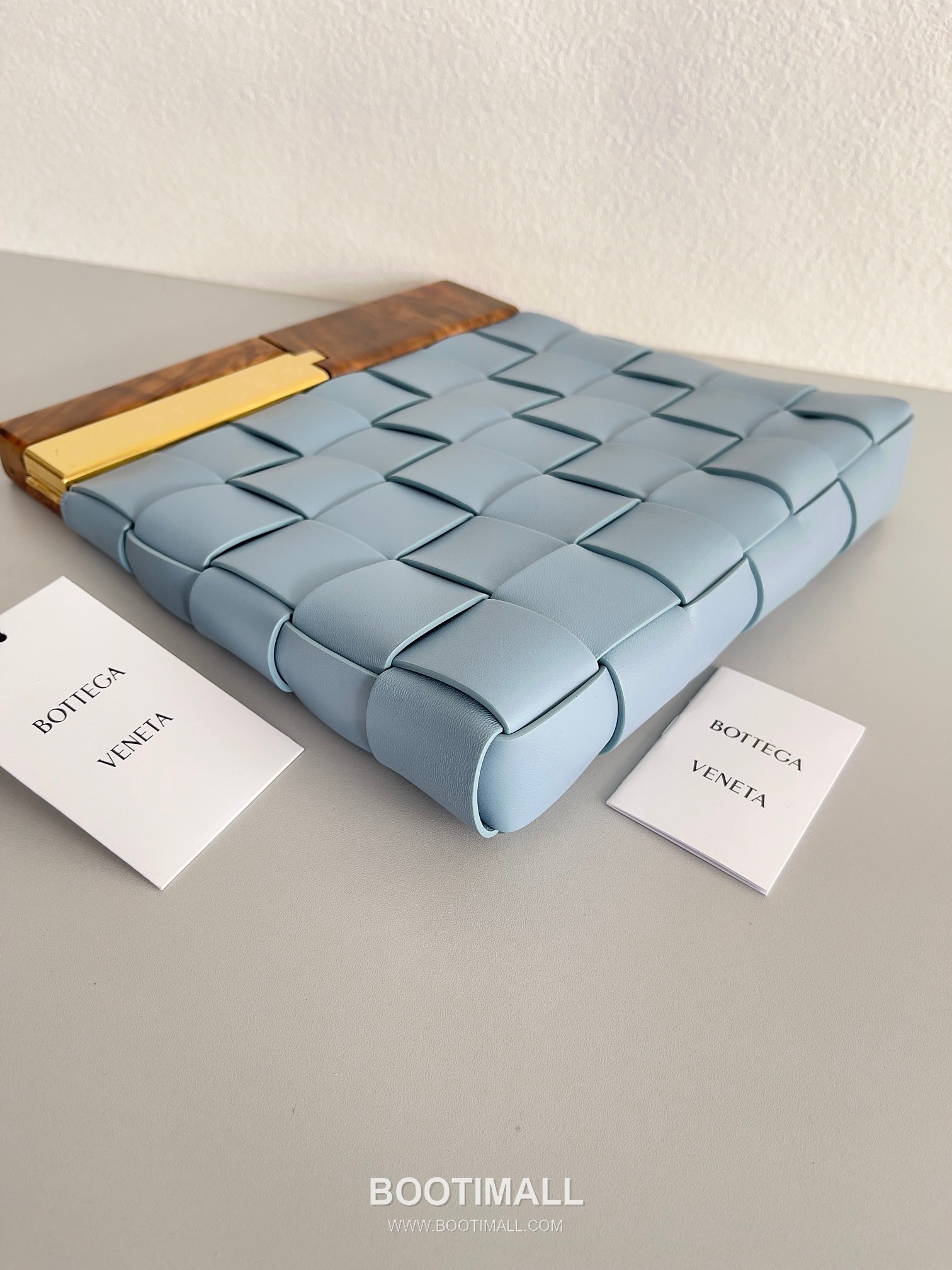 Bottega Veneta Intrecciato Wood Clutch Nappa Lambskin Brown 보테가 베네타 인트레치아토 우드 클러치 나파 램스킨 브라운 28cm 5