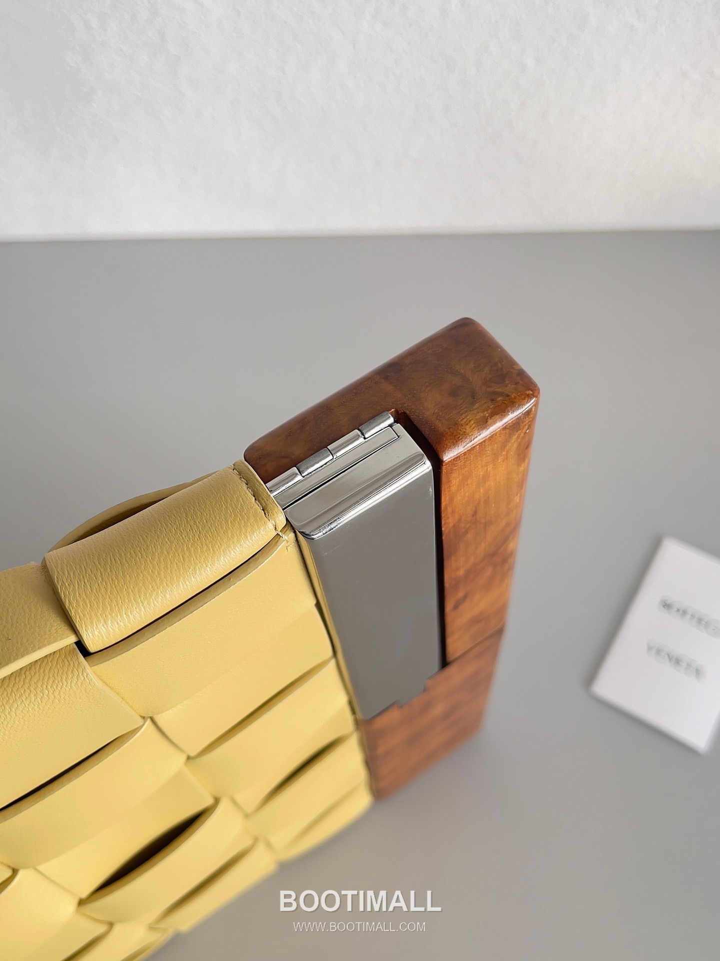 Bottega Veneta Intrecciato Wood Clutch Nappa Lambskin Brown 보테가 베네타 인트레치아토 우드 클러치 나파 램스킨 브라운 28cm 6