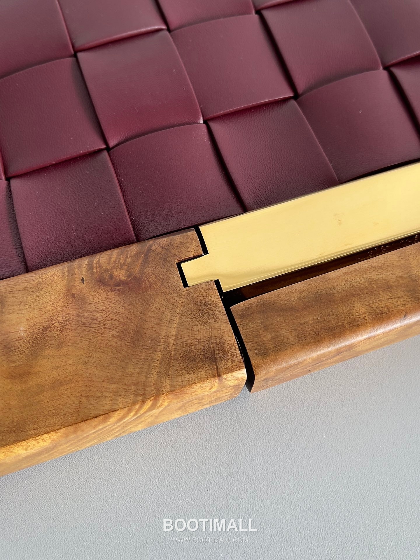 Bottega Veneta Intrecciato Wood Clutch Nappa Lambskin Brown 보테가 베네타 인트레치아토 우드 클러치 나파 램스킨 브라운 28cm 7