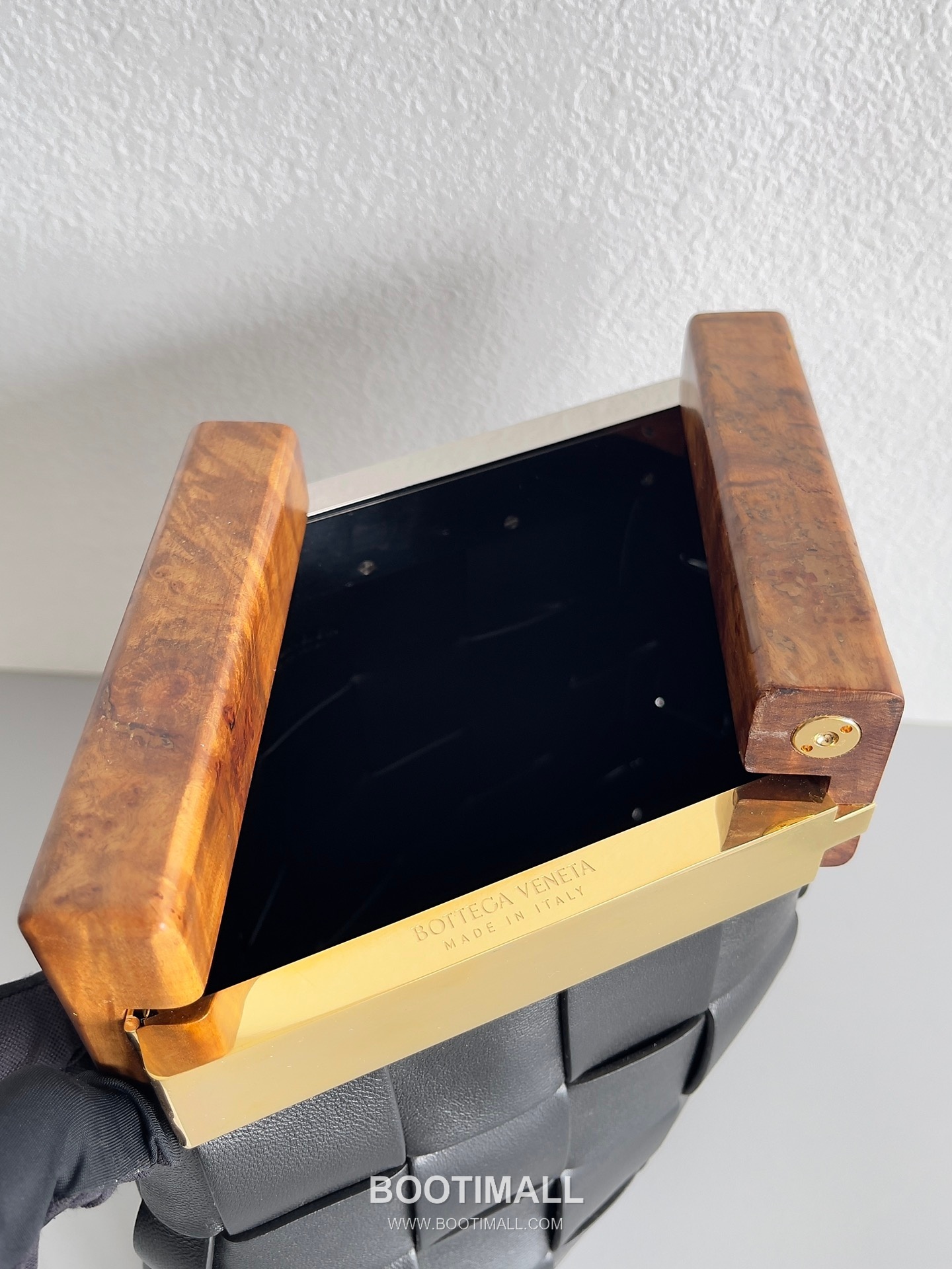 Bottega Veneta Intrecciato Wood Clutch Nappa Lambskin Brown 보테가 베네타 인트레치아토 우드 클러치 나파 램스킨 브라운 28cm 8