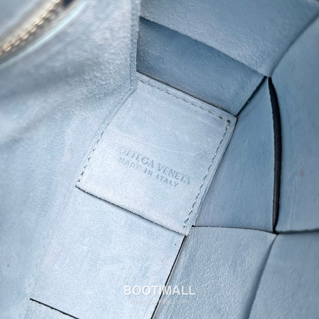 Bottega Veneta Cassette Bag Leather Brown Shoulder Bag 보테가베네타 카세트 백 레더 브라운 숄더백 23cm 8