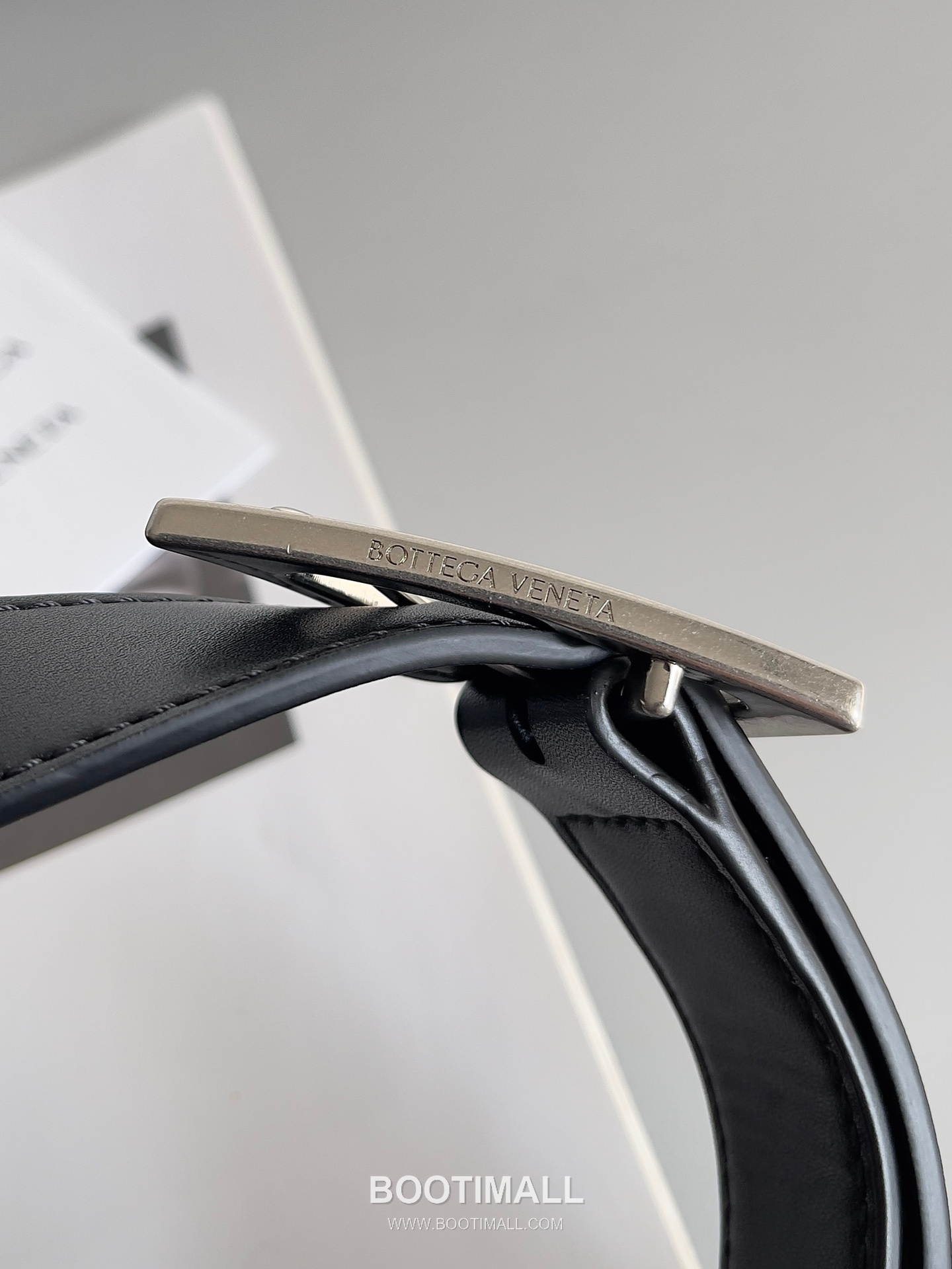 Bottega Veneta Cassette Bag Leather Brown Shoulder Bag 보테가베네타 카세트 백 레더 브라운 숄더백 23cm 5