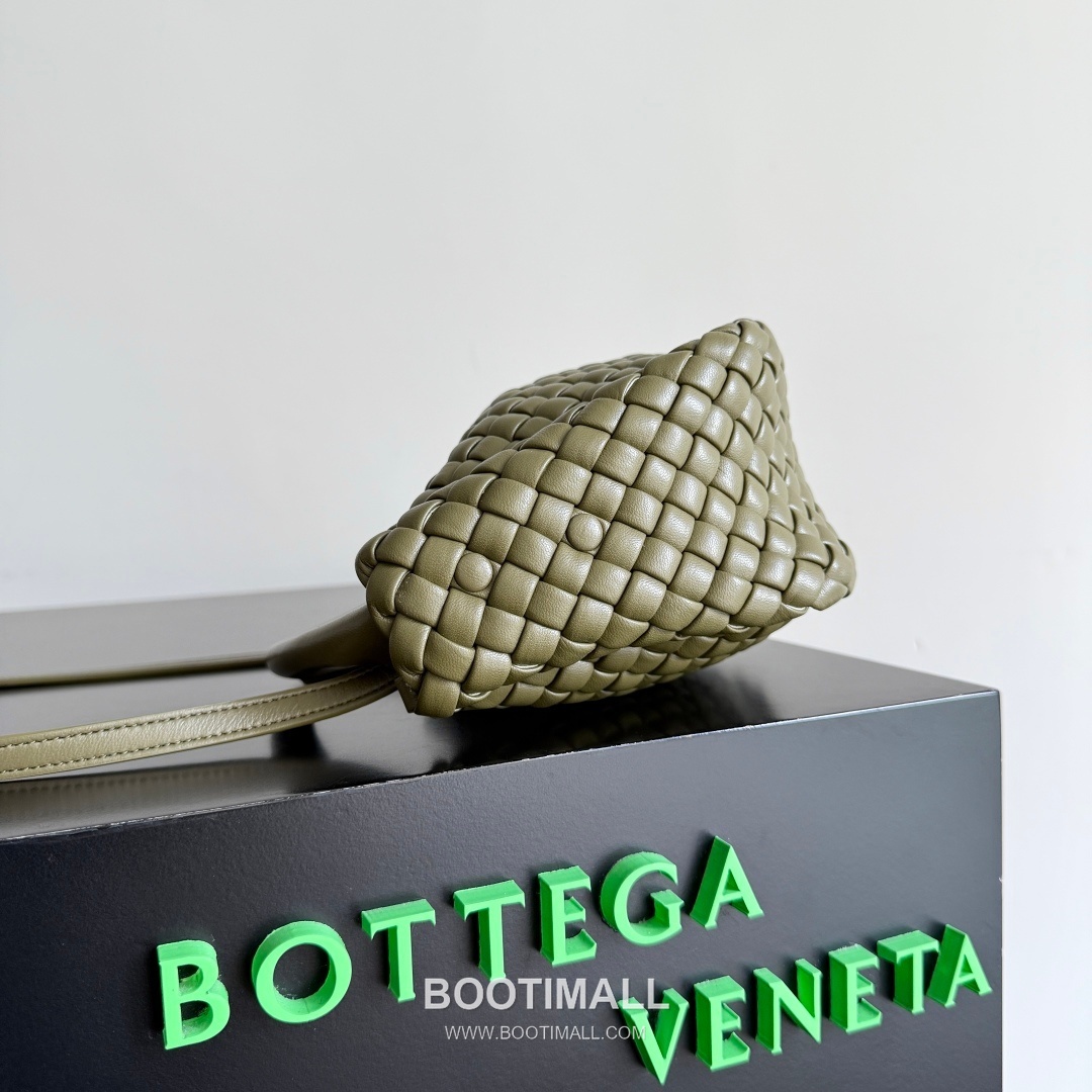 Bottega Veneta Mini Cobble Bag Lambskin Leather Khaki Top Handle Bag 보테가 베네타 미니 코블 백 램스킨 레더 카키 탑핸들백 23cm 7