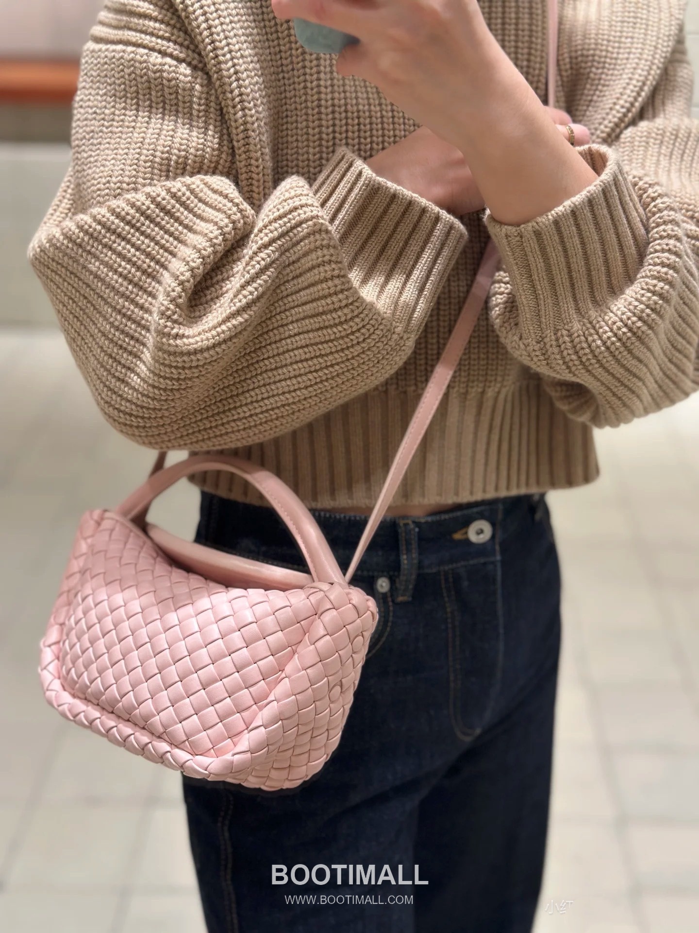 Bottega Veneta Mini Cobble Bag Lambskin Leather Khaki Top Handle Bag 보테가 베네타 미니 코블 백 램스킨 레더 카키 탑핸들백 23cm 2