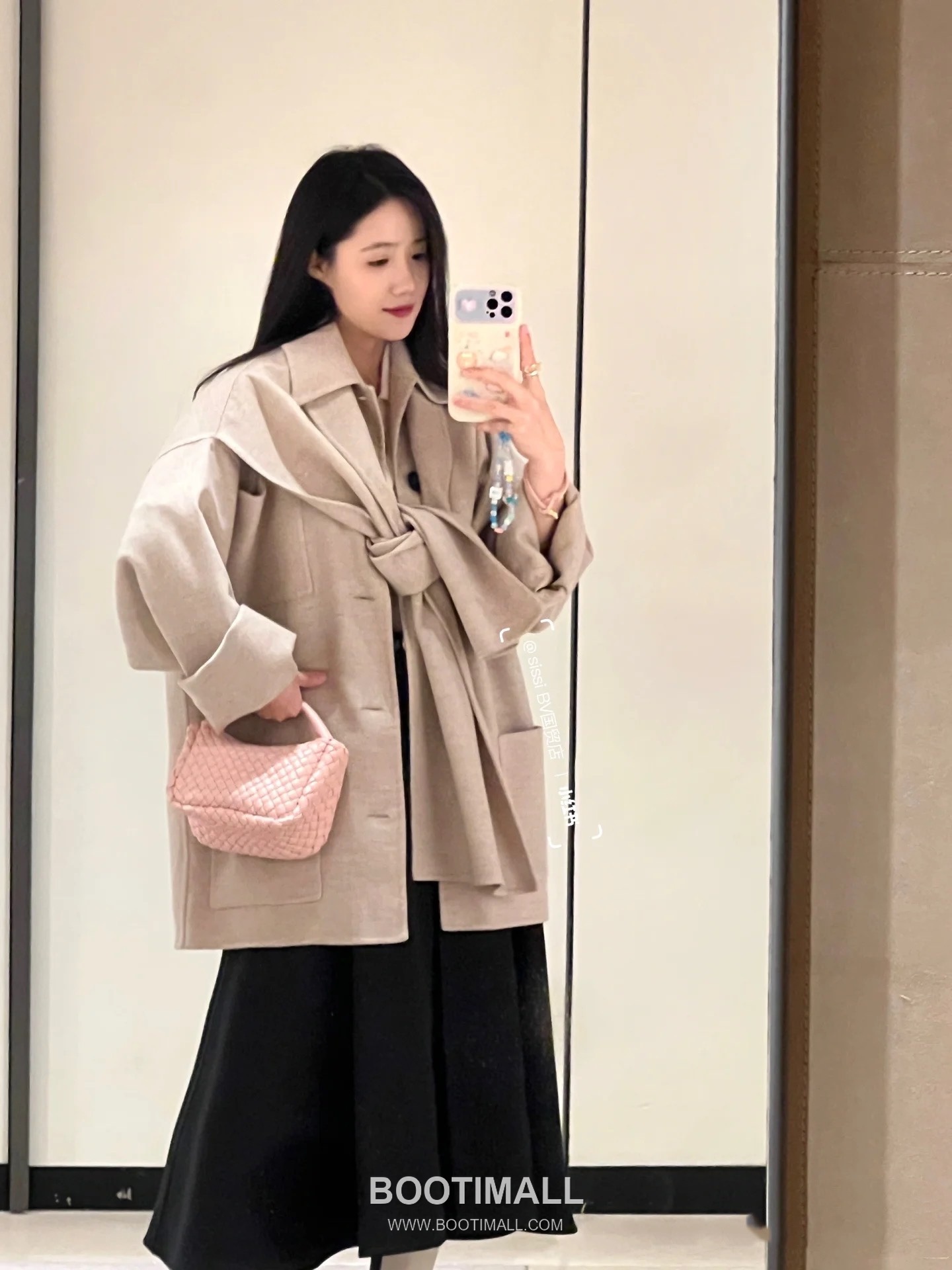 Bottega Veneta Mini Cobble Bag Lambskin Leather Khaki Top Handle Bag 보테가 베네타 미니 코블 백 램스킨 레더 카키 탑핸들백 23cm 3