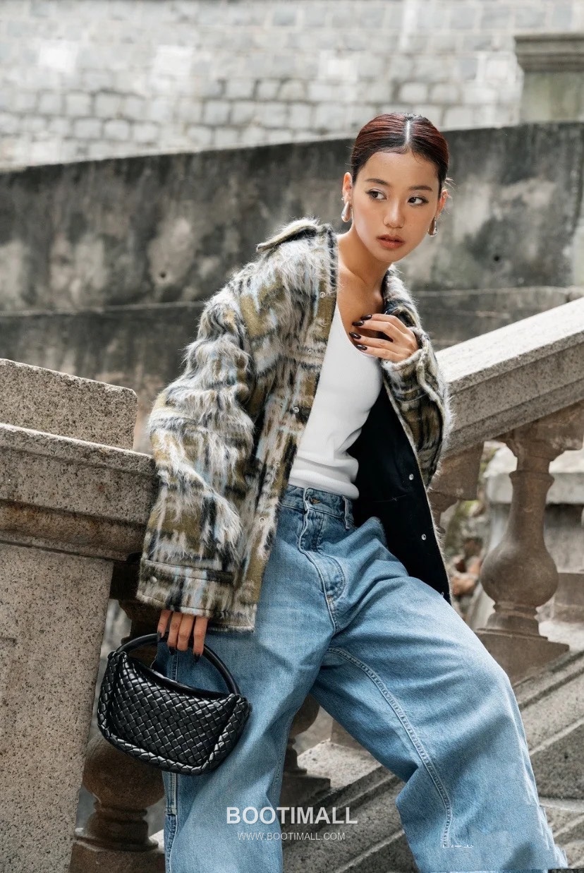 Bottega Veneta Mini Cobble Bag Lambskin Leather Khaki Top Handle Bag 보테가 베네타 미니 코블 백 램스킨 레더 카키 탑핸들백 23cm 1