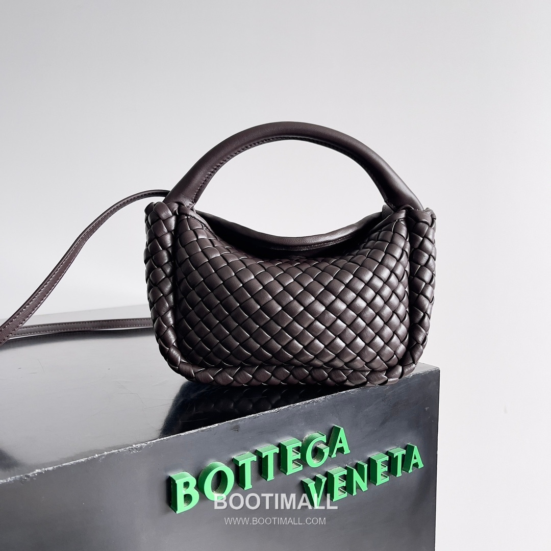 Bottega Veneta Mini Cobble Bag Lambskin Leather Khaki Top Handle Bag 보테가 베네타 미니 코블 백 램스킨 레더 카키 탑핸들백 23cm 5