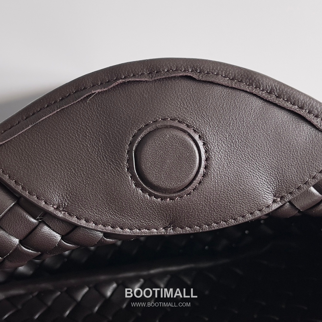 Bottega Veneta Mini Cobble Bag Lambskin Leather Khaki Top Handle Bag 보테가 베네타 미니 코블 백 램스킨 레더 카키 탑핸들백 23cm 10