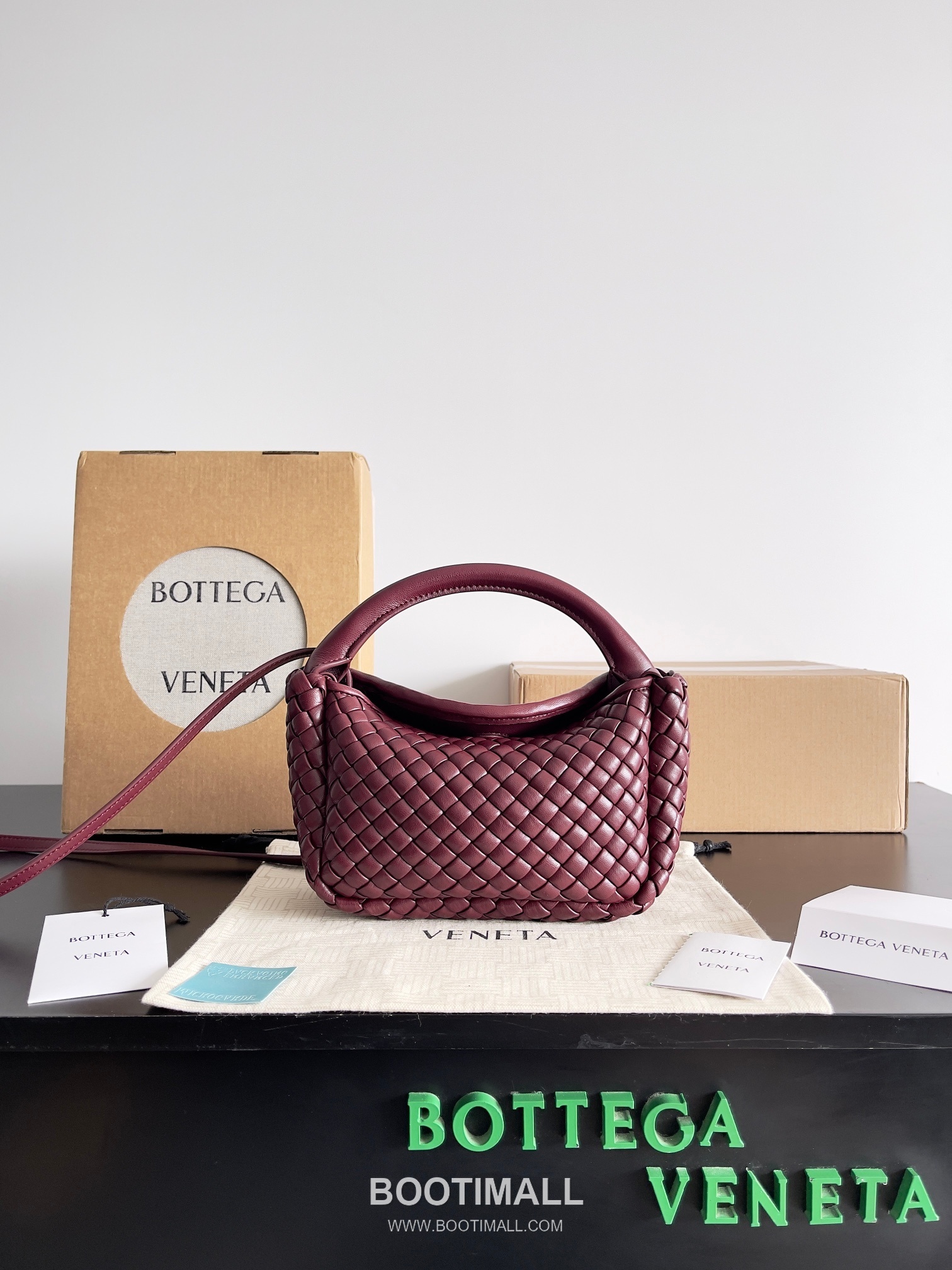Bottega Veneta Mini Cobble Bag Lambskin Leather Khaki Top Handle Bag 보테가 베네타 미니 코블 백 램스킨 레더 카키 탑핸들백 23cm 3