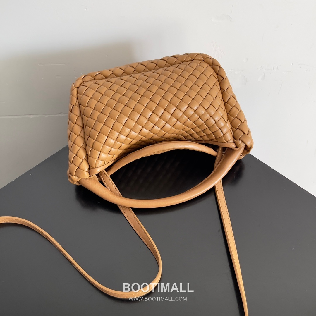 Bottega Veneta Mini Cobble Bag Lambskin Leather Khaki Top Handle Bag 보테가 베네타 미니 코블 백 램스킨 레더 카키 탑핸들백 23cm 6