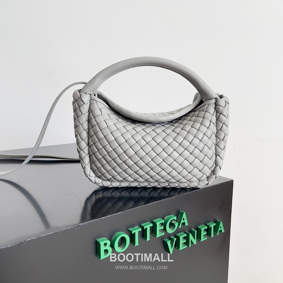 Bottega Veneta Mini Cobble Bag Lambskin Leather Khaki Top Handle Bag 보테가 베네타 미니 코블 백 램스킨 레더 카키 탑핸들백 23cm 2