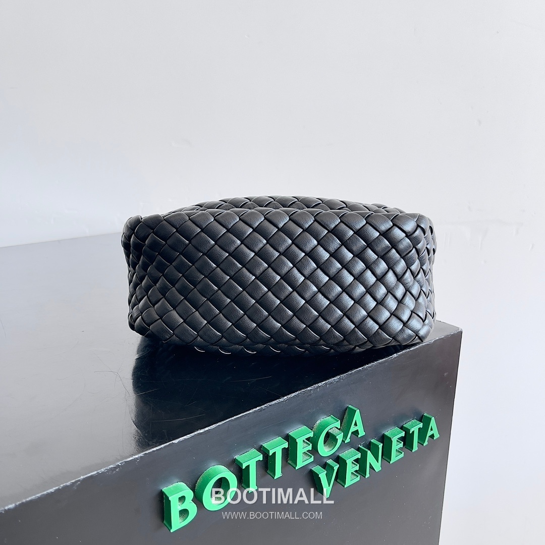 Bottega Veneta Mini Cobble Bag Lambskin Leather Khaki Top Handle Bag 보테가 베네타 미니 코블 백 램스킨 레더 카키 탑핸들백 23cm 5