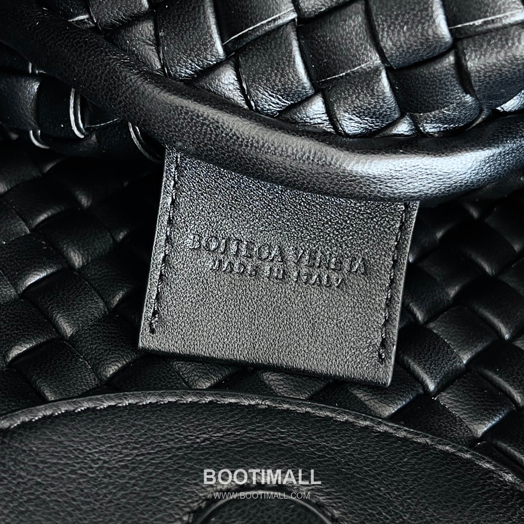 Bottega Veneta Mini Cobble Bag Lambskin Leather Khaki Top Handle Bag 보테가 베네타 미니 코블 백 램스킨 레더 카키 탑핸들백 23cm 10