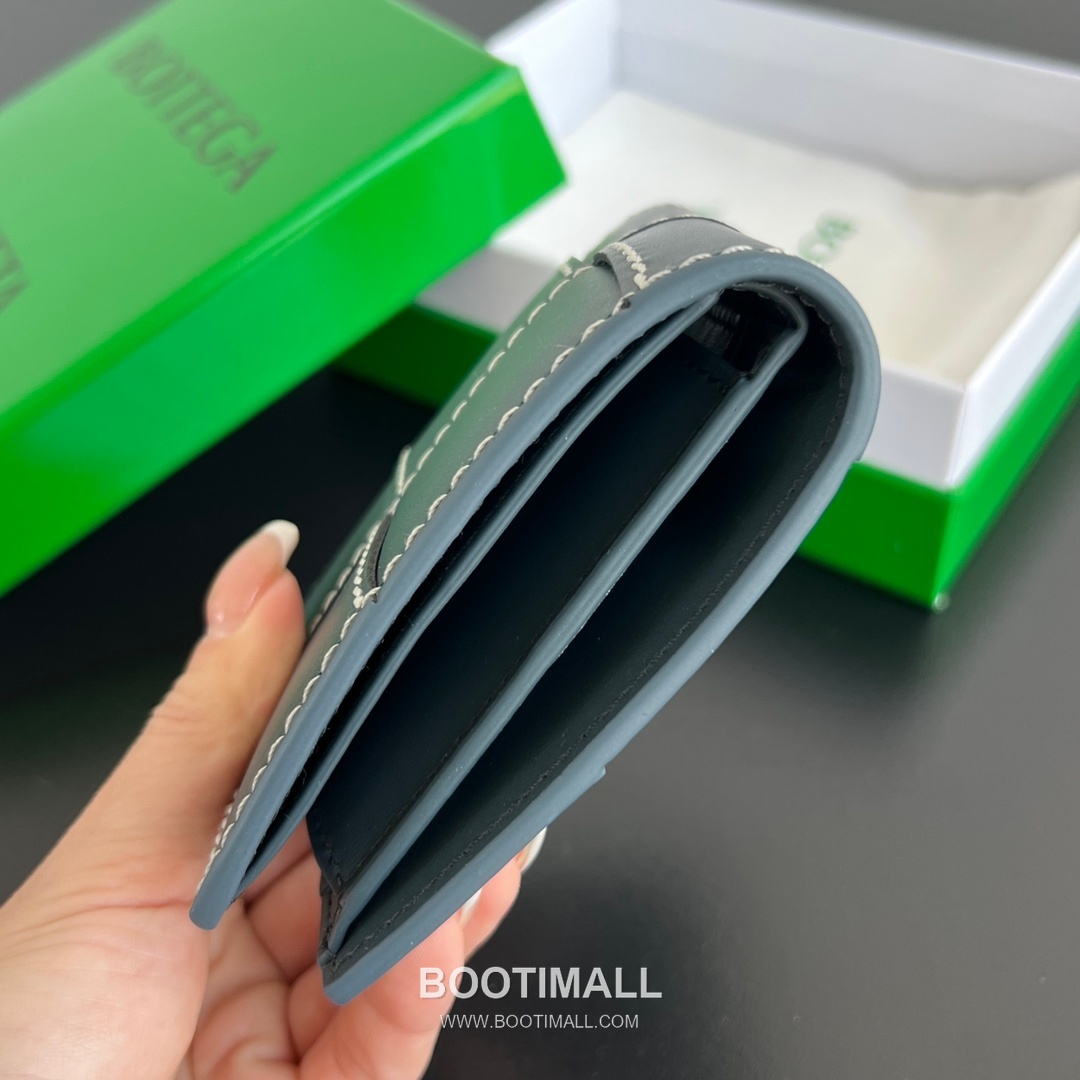 Bottega Veneta Intrecciato Bifold Calfskin Leather Gray Bifold Wallet 보테가 베네타 인트레치아토 반지갑 카프스킨 레더 그레이 11cm 3