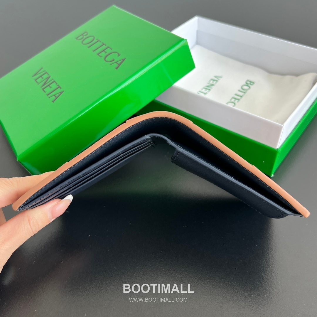 Bottega Veneta Intrecciato Bifold Calfskin Leather Gray Bifold Wallet 보테가 베네타 인트레치아토 반지갑 카프스킨 레더 그레이 11cm 23