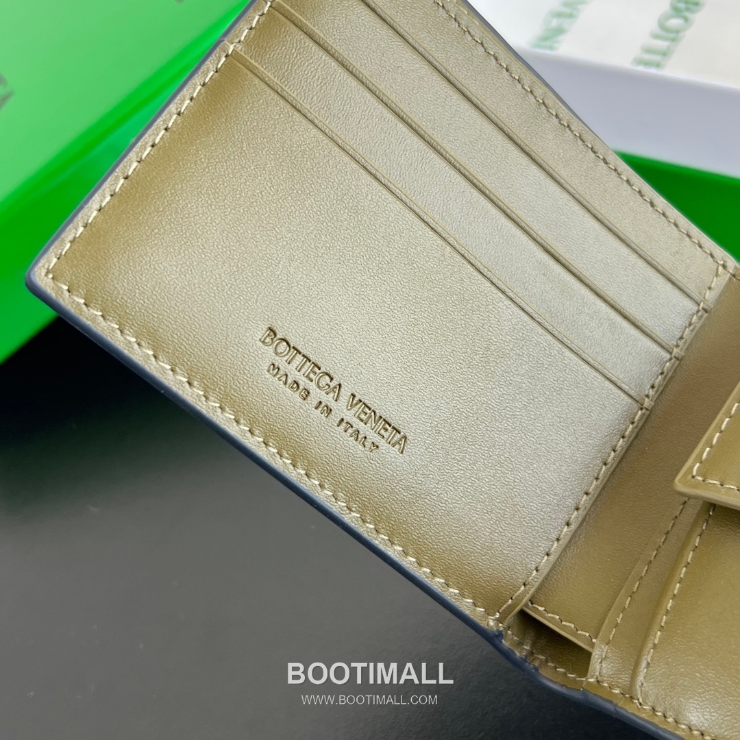 Bottega Veneta Intrecciato Bifold Calfskin Leather Gray Bifold Wallet 보테가 베네타 인트레치아토 반지갑 카프스킨 레더 그레이 11cm 34