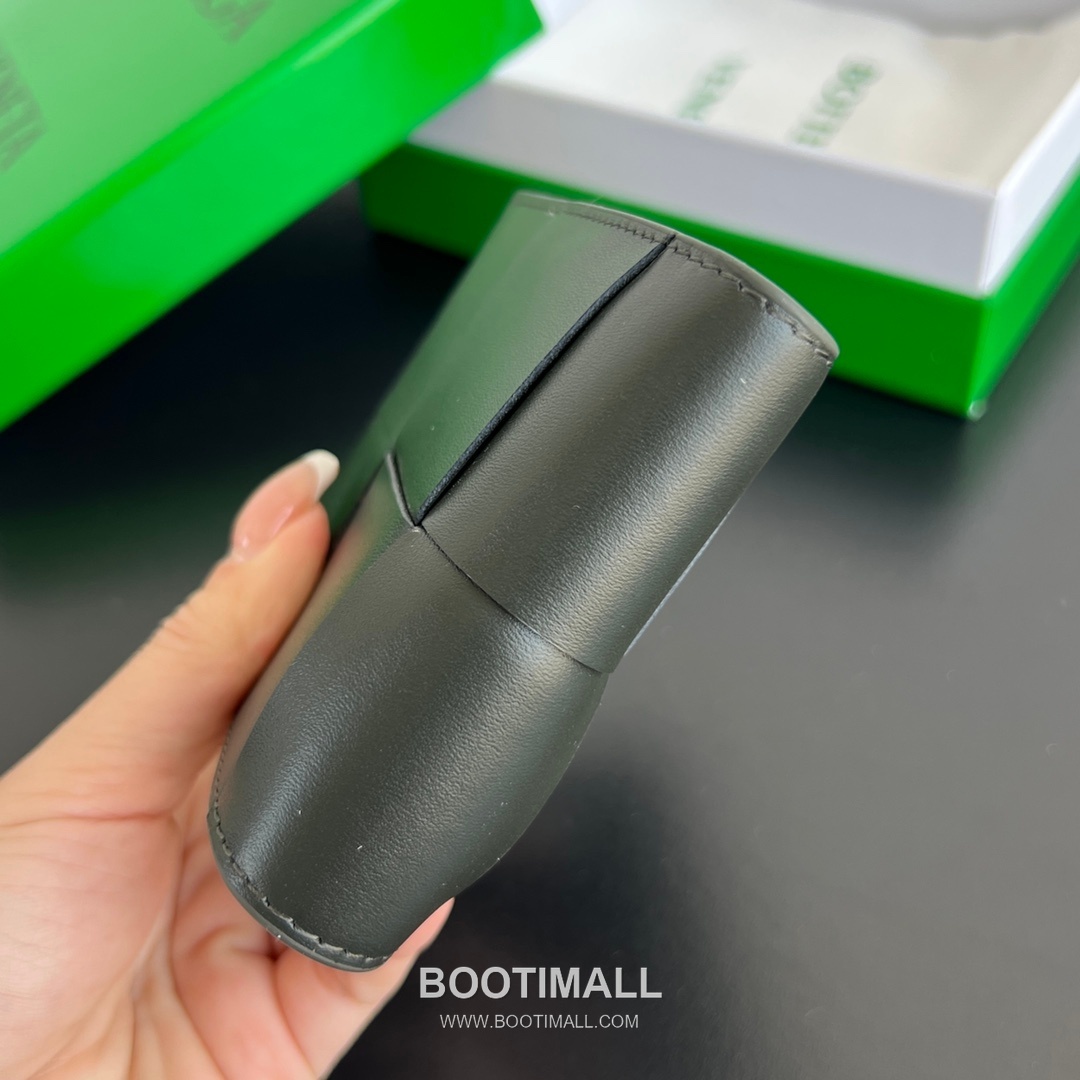 Bottega Veneta Intrecciato Bifold Calfskin Leather Gray Bifold Wallet 보테가 베네타 인트레치아토 반지갑 카프스킨 레더 그레이 11cm 48