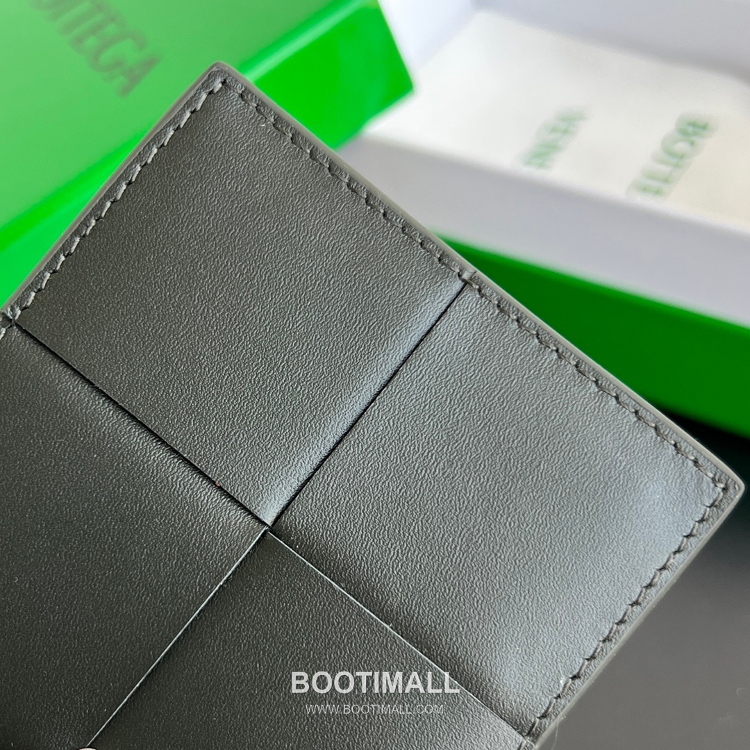 Bottega Veneta Intrecciato Bifold Calfskin Leather Gray Bifold Wallet 보테가 베네타 인트레치아토 반지갑 카프스킨 레더 그레이 11cm 53
