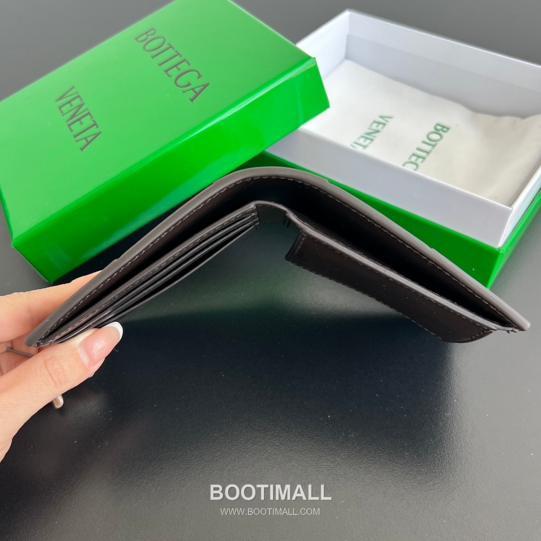 Bottega Veneta Intrecciato Bifold Calfskin Leather Gray Bifold Wallet 보테가 베네타 인트레치아토 반지갑 카프스킨 레더 그레이 11cm 68