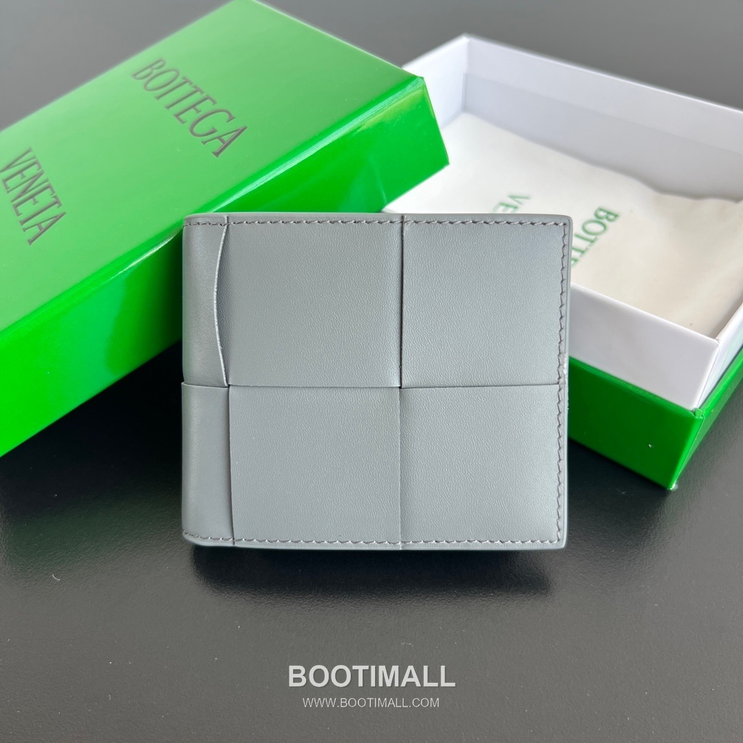 Bottega Veneta Intrecciato Bifold Calfskin Leather Gray Bifold Wallet 보테가 베네타 인트레치아토 반지갑 카프스킨 레더 그레이 11cm 72