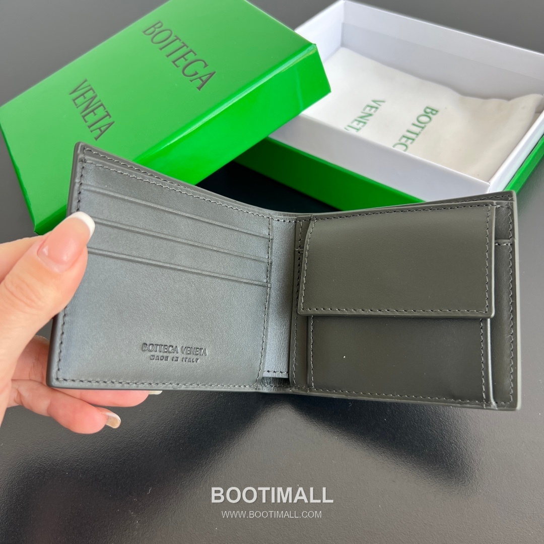 Bottega Veneta Intrecciato Bifold Calfskin Leather Gray Bifold Wallet 보테가 베네타 인트레치아토 반지갑 카프스킨 레더 그레이 11cm 85