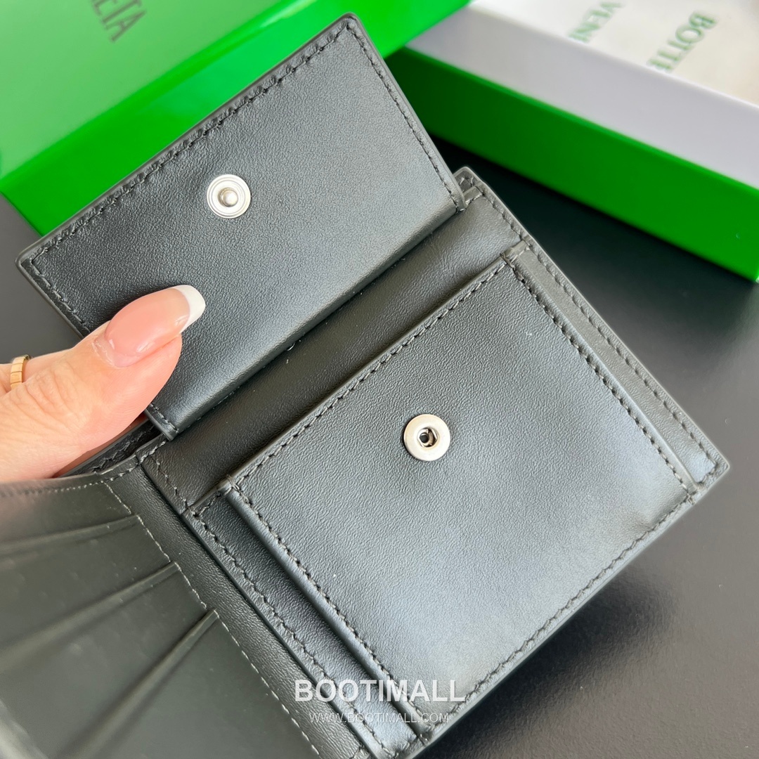 Bottega Veneta Intrecciato Bifold Calfskin Leather Gray Bifold Wallet 보테가 베네타 인트레치아토 반지갑 카프스킨 레더 그레이 11cm 87