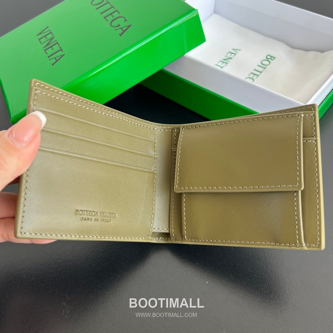 Bottega Veneta Intrecciato Bifold Calfskin Leather Gray Bifold Wallet 보테가 베네타 인트레치아토 반지갑 카프스킨 레더 그레이 11cm 94
