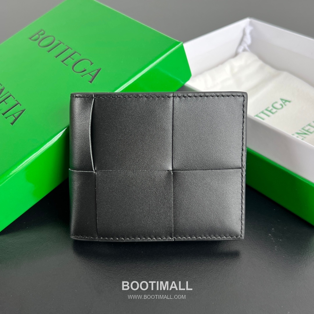 Bottega Veneta Intrecciato Bifold Calfskin Leather Gray Bifold Wallet 보테가 베네타 인트레치아토 반지갑 카프스킨 레더 그레이 11cm 108