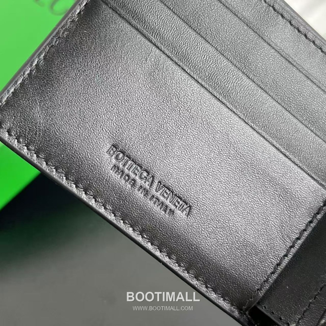 Bottega Veneta Intrecciato Bifold Calfskin Leather Gray Bifold Wallet 보테가 베네타 인트레치아토 반지갑 카프스킨 레더 그레이 11cm 115