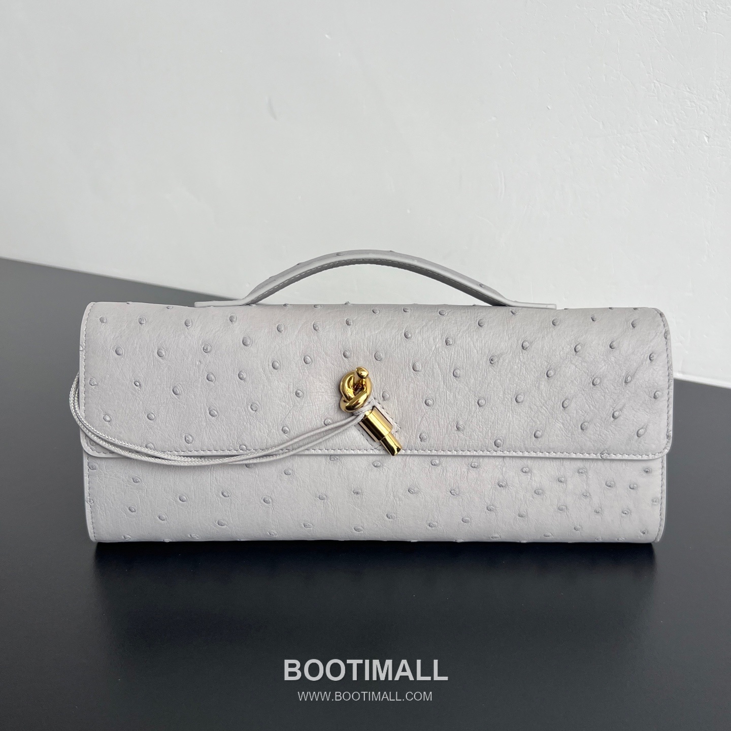 Bottega Veneta Andiamo Clutch Ostrich Leather Pink 보테가 베네타 안디아모 클러치 오스트리치 레더 핑크 31cm 6