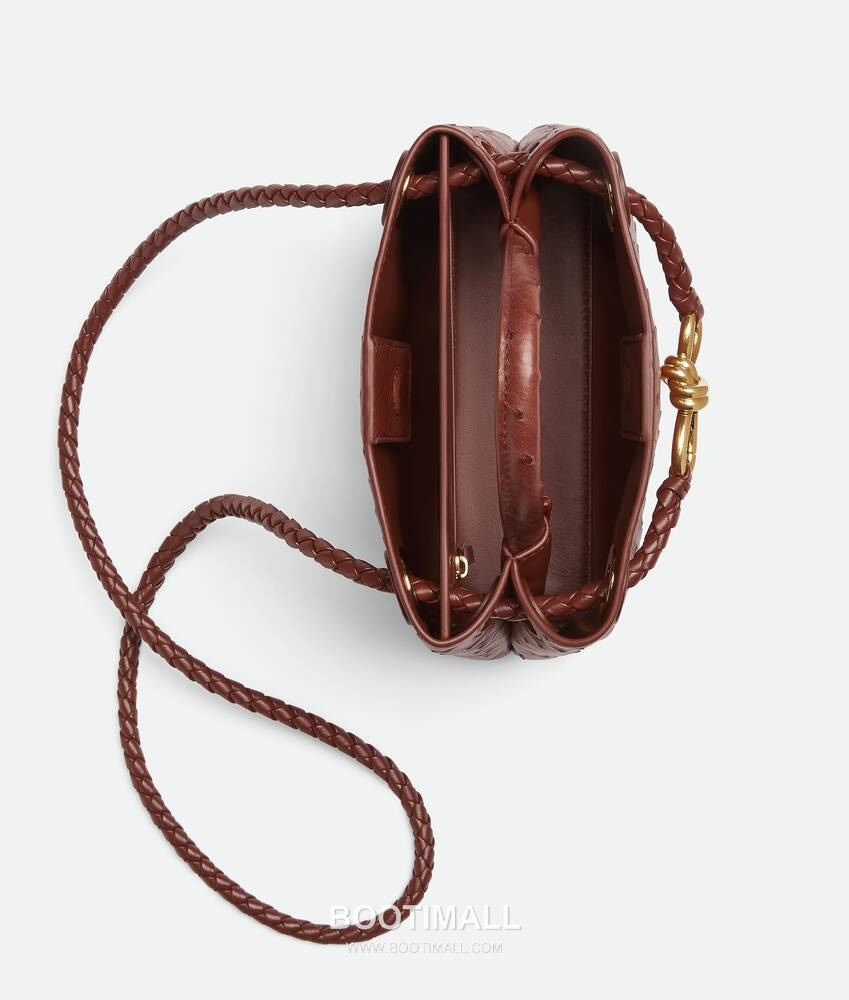 Bottega Veneta Andiamo Mini Ostrich Leather Beige Top Handle Bag 보테가 베네타 안디아모 미니 오스트리치 레더 베이지 탑핸들백 20.5cm 2