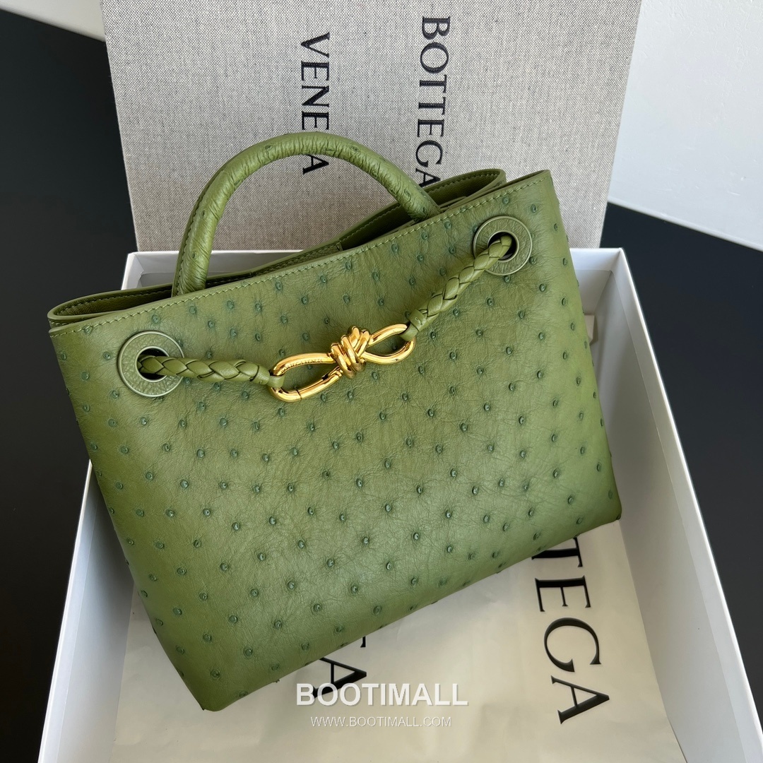 25 Small Tote Ostrich Leather Matcha Green Tote Bag 25 스몰 토트 오스트리치 레더 말차 그린 토트백 25cm 2