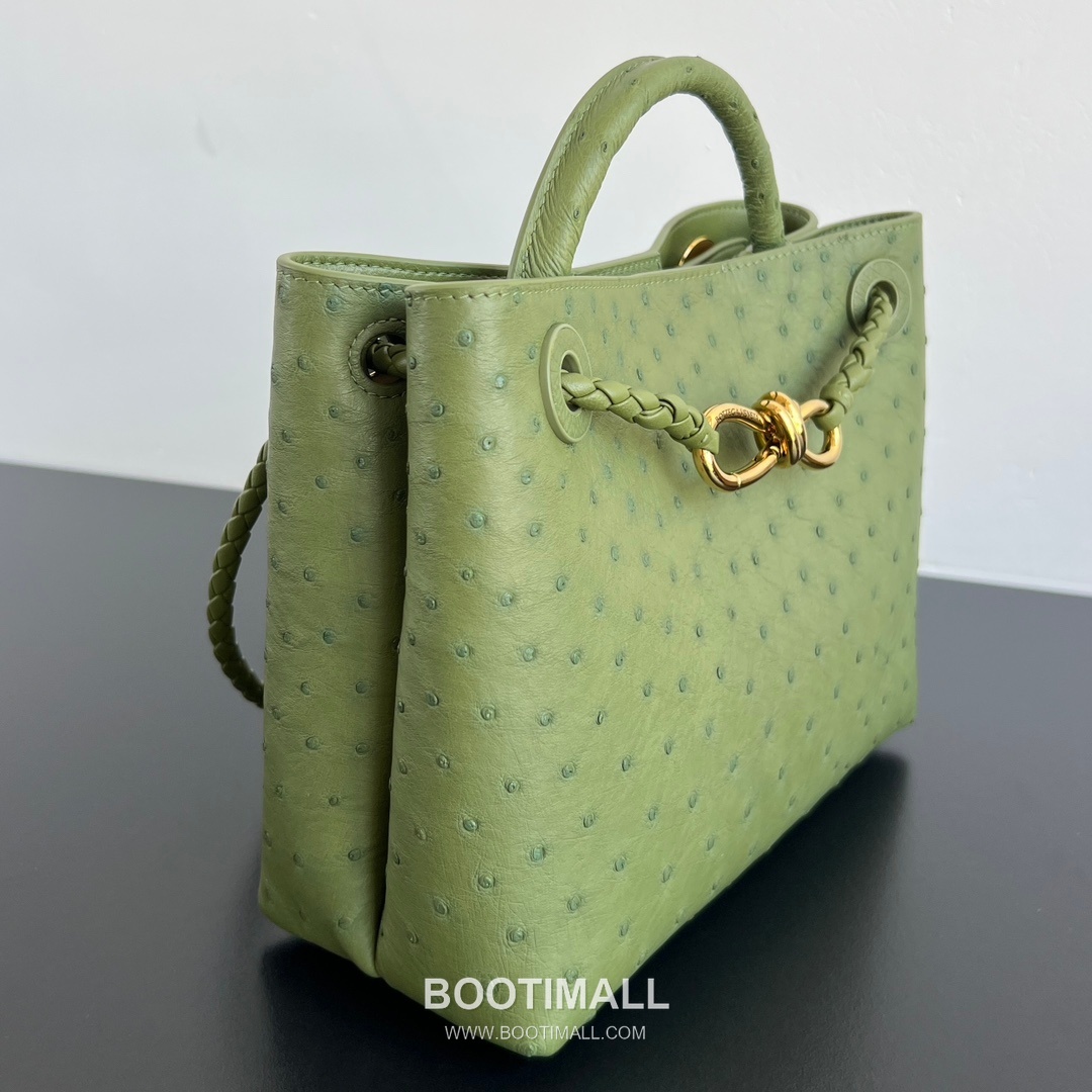 25 Small Tote Ostrich Leather Matcha Green Tote Bag 25 스몰 토트 오스트리치 레더 말차 그린 토트백 25cm 4