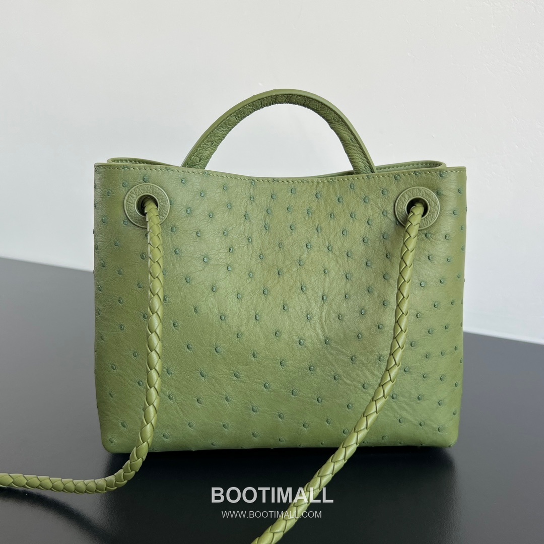 25 Small Tote Ostrich Leather Matcha Green Tote Bag 25 스몰 토트 오스트리치 레더 말차 그린 토트백 25cm 5