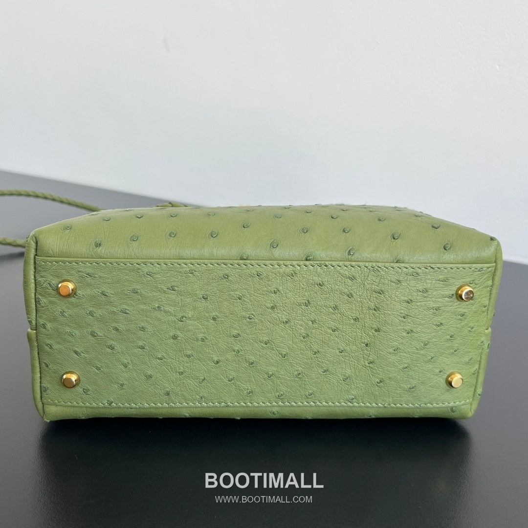 25 Small Tote Ostrich Leather Matcha Green Tote Bag 25 스몰 토트 오스트리치 레더 말차 그린 토트백 25cm 6