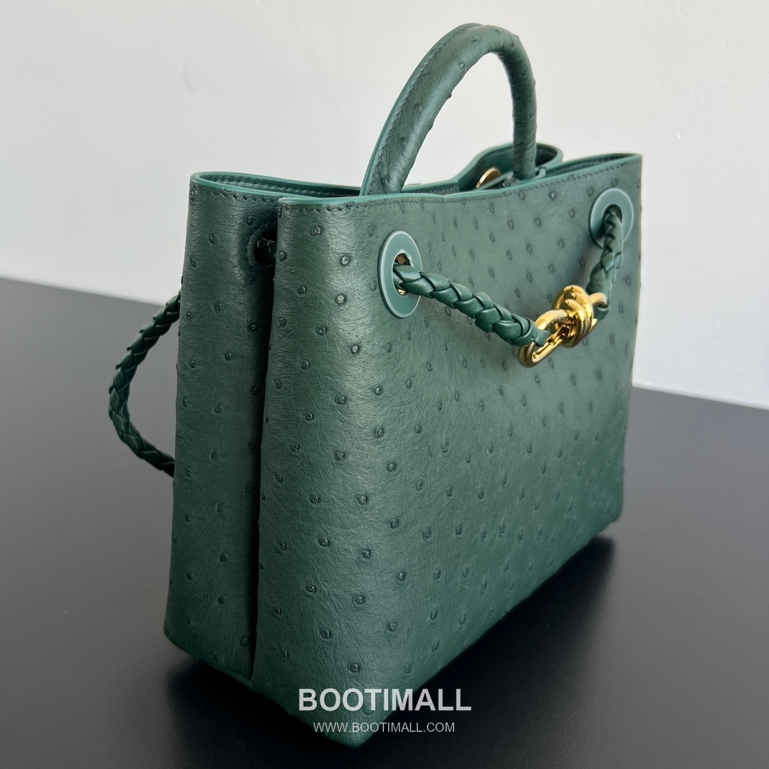 Bottega Veneta Andiamo Handbag Ostrich Leather Green Top Handle Bag 보테가 베네타 안디아모 핸드백 오스트리치 레더 그린 탑핸들백 25cm 3