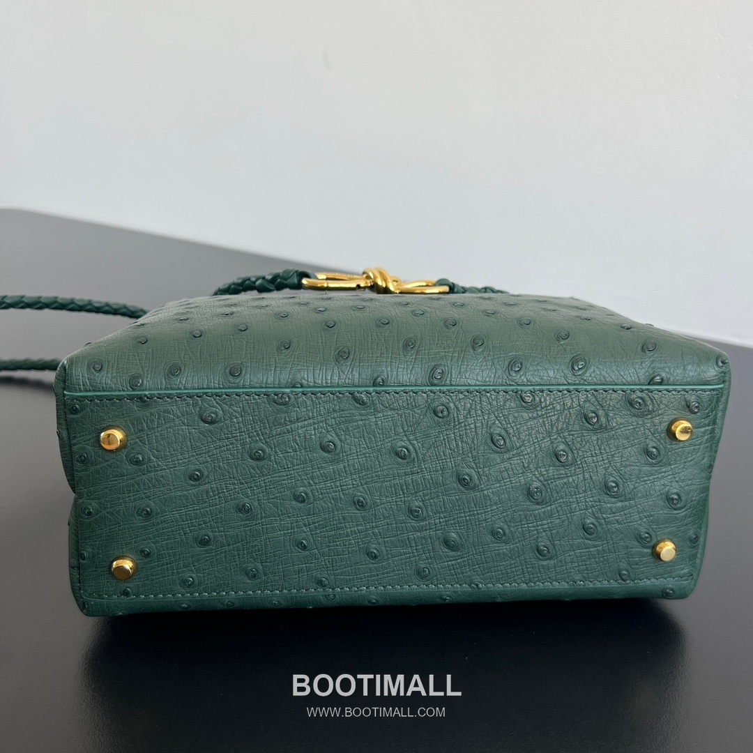 Bottega Veneta Andiamo Handbag Ostrich Leather Green Top Handle Bag 보테가 베네타 안디아모 핸드백 오스트리치 레더 그린 탑핸들백 25cm 5