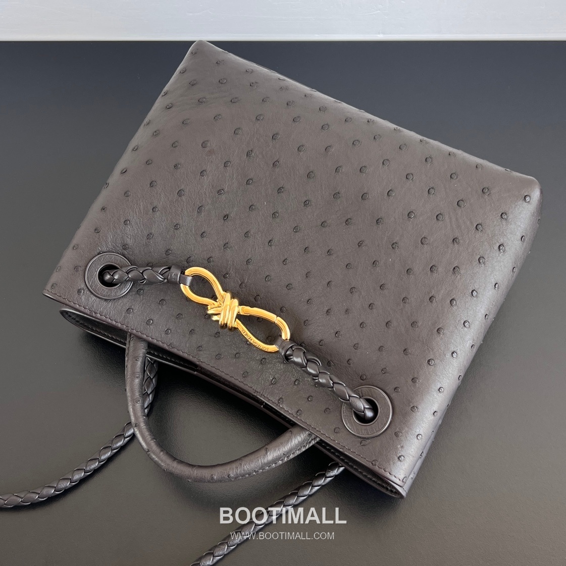 Bottega Veneta Andiamo Handbag Ostrich Leather Green Top Handle Bag 보테가 베네타 안디아모 핸드백 오스트리치 레더 그린 탑핸들백 25cm 6