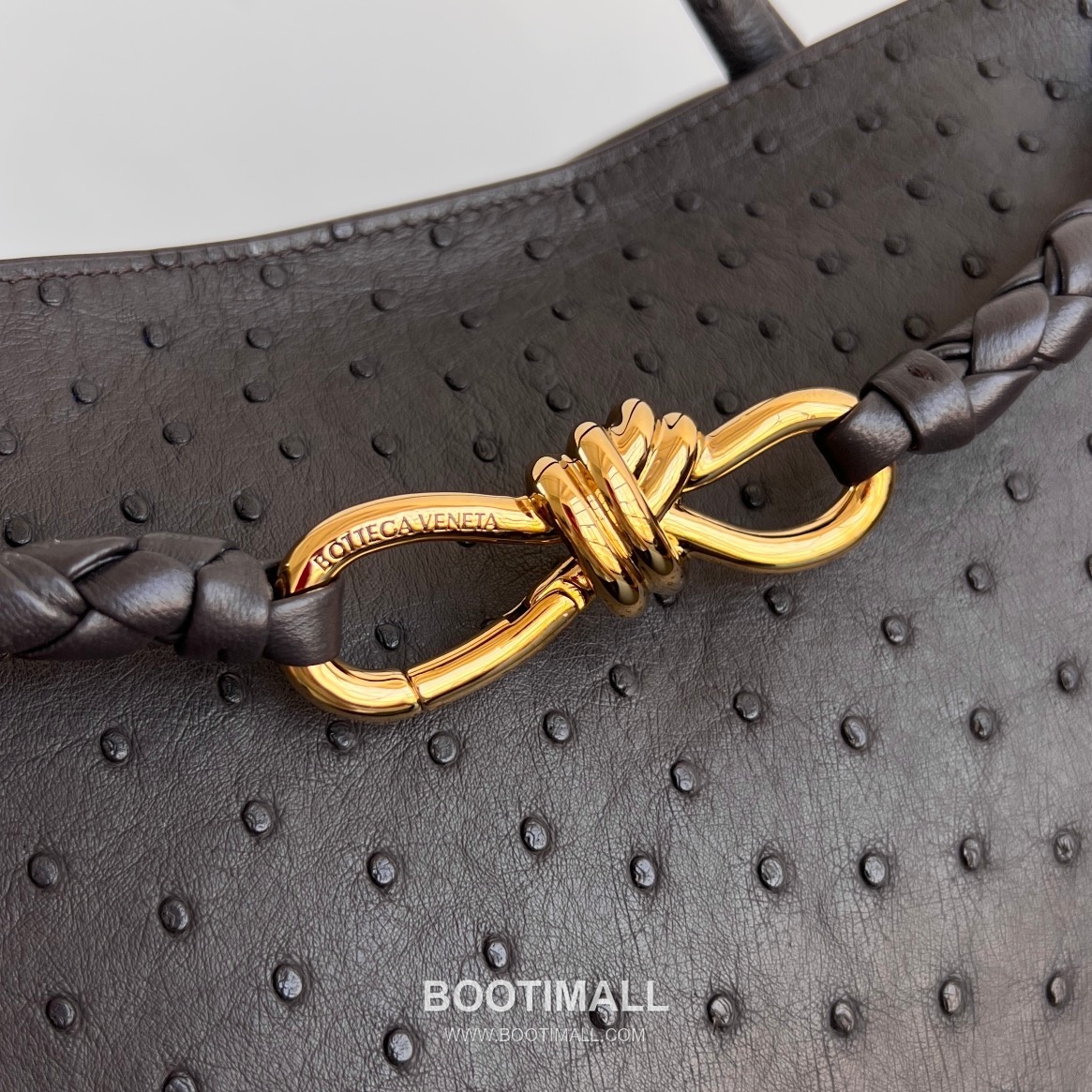 Bottega Veneta Andiamo Medium Ostrich Leather Black Top Handle Bag 보테가 베네타 안디아모 미디엄 오스트리치 레더 블랙 토트백 32cm 8