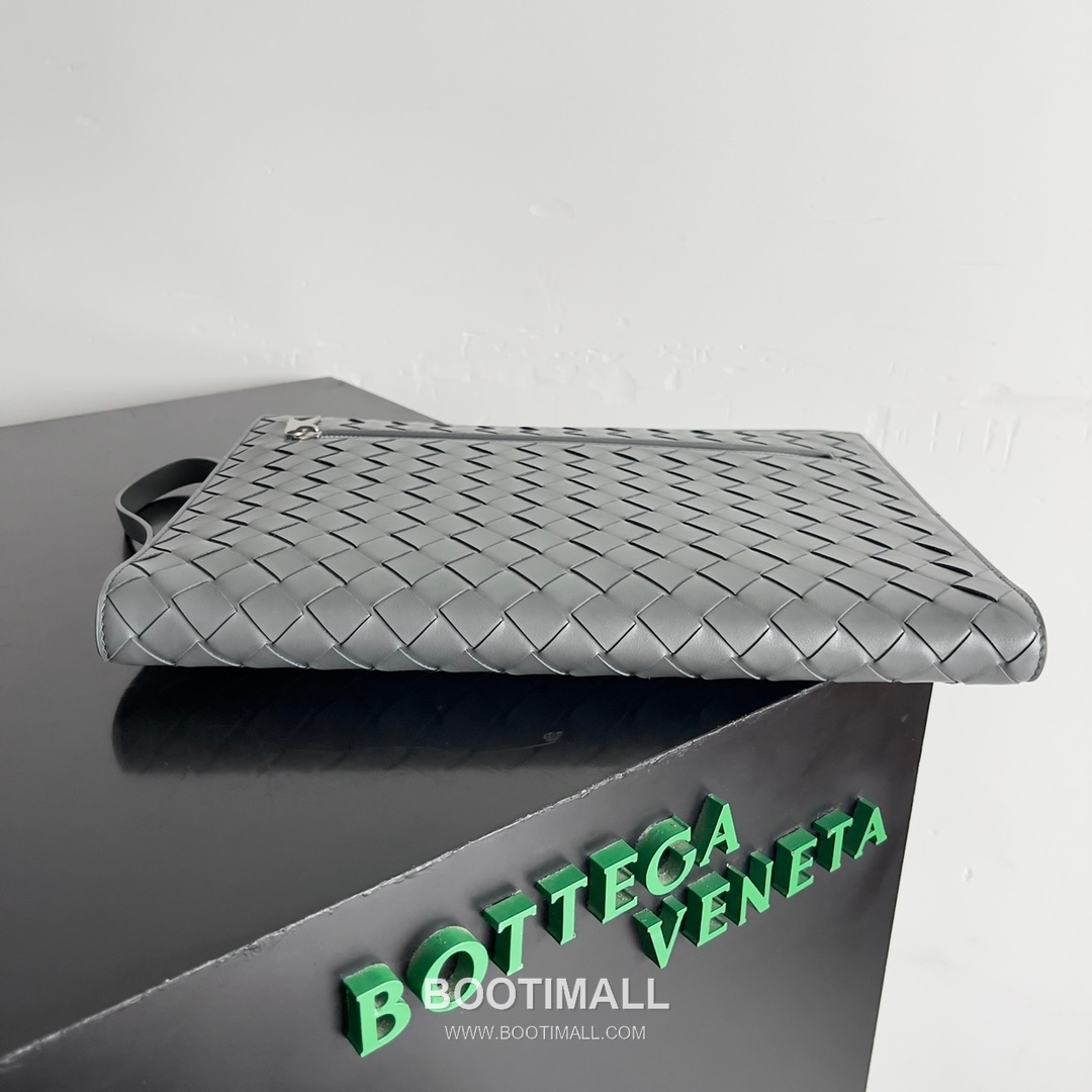 Intrecciato Zip Clutch Intrecciato Leather Navy 인트레치아토 지퍼 클러치 인트레치아토 레더 네이비 30cm 7