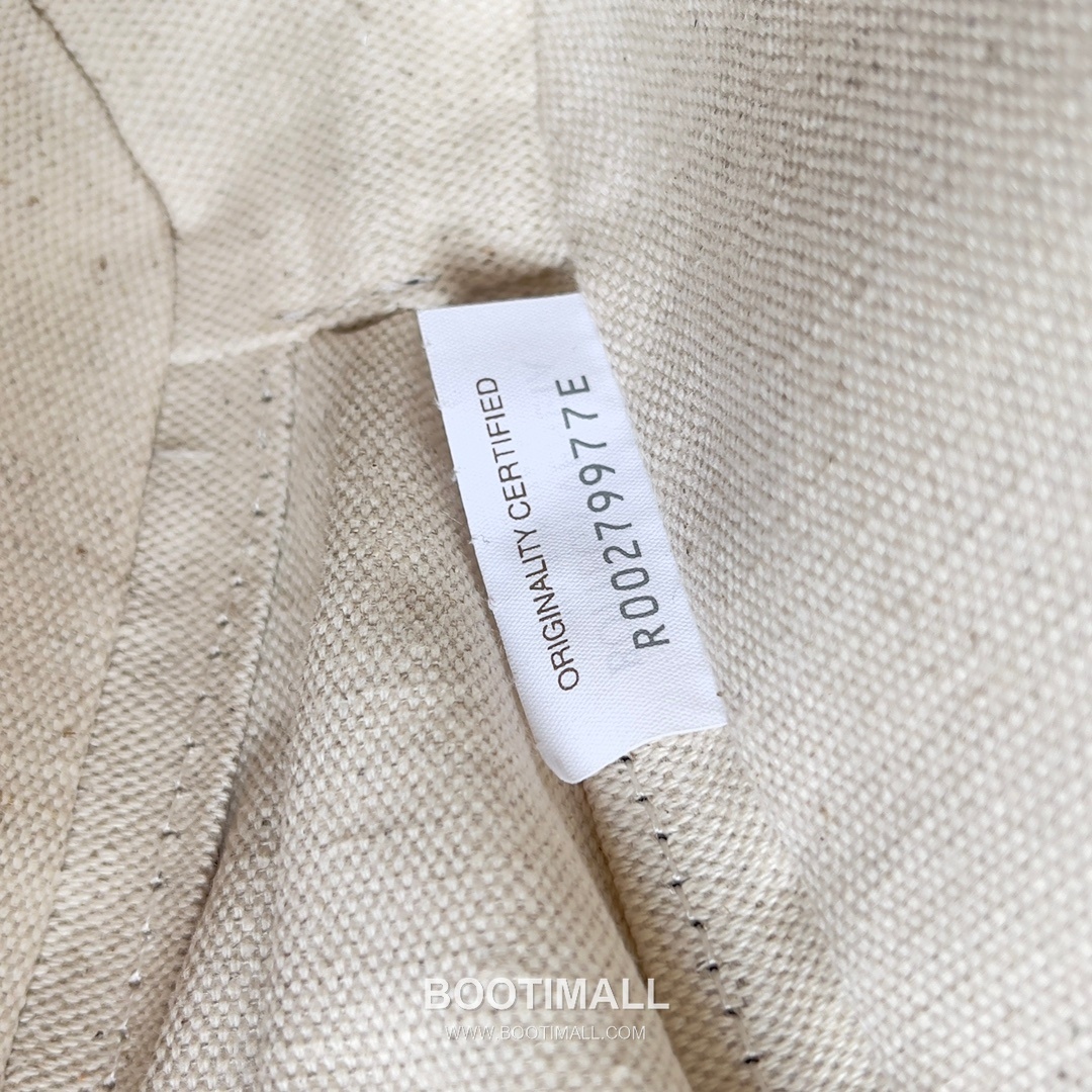 Bottega Veneta Woven Leather Pouch Woven Cowhide Leather Black 보테가 베네타 위빙 레더 파우치 위빙 소가죽 블랙 26cm 9